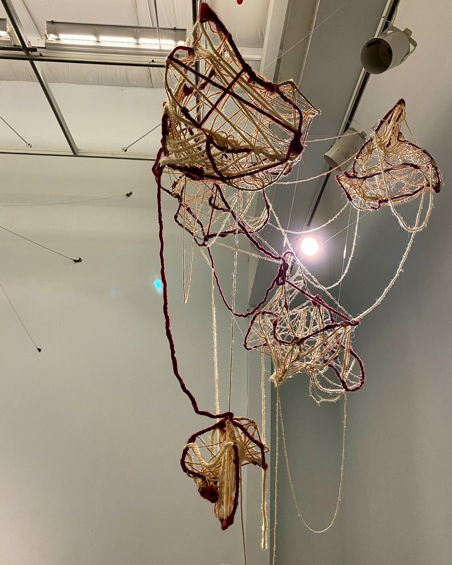 &ldquo;polyester womb&rdquo;, 2021, yarn and wire 
....

this semester was really difficult for me creatively and i started making these wire structures as a way to move my hands and get into a rhythm while thinking. the result were these interconnec