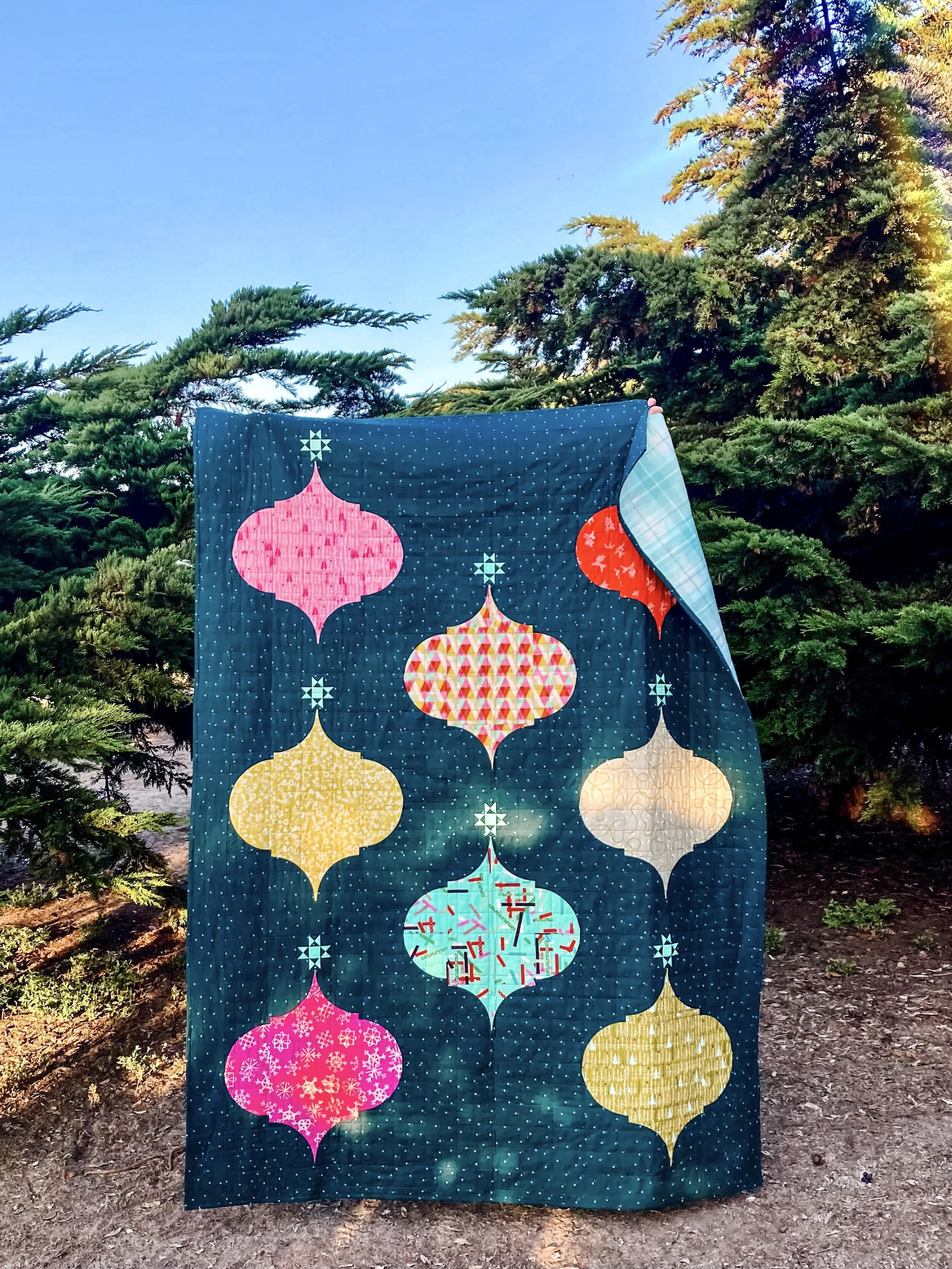 By Jenny of @aristotleface / www.LaBizarraQuilts.com