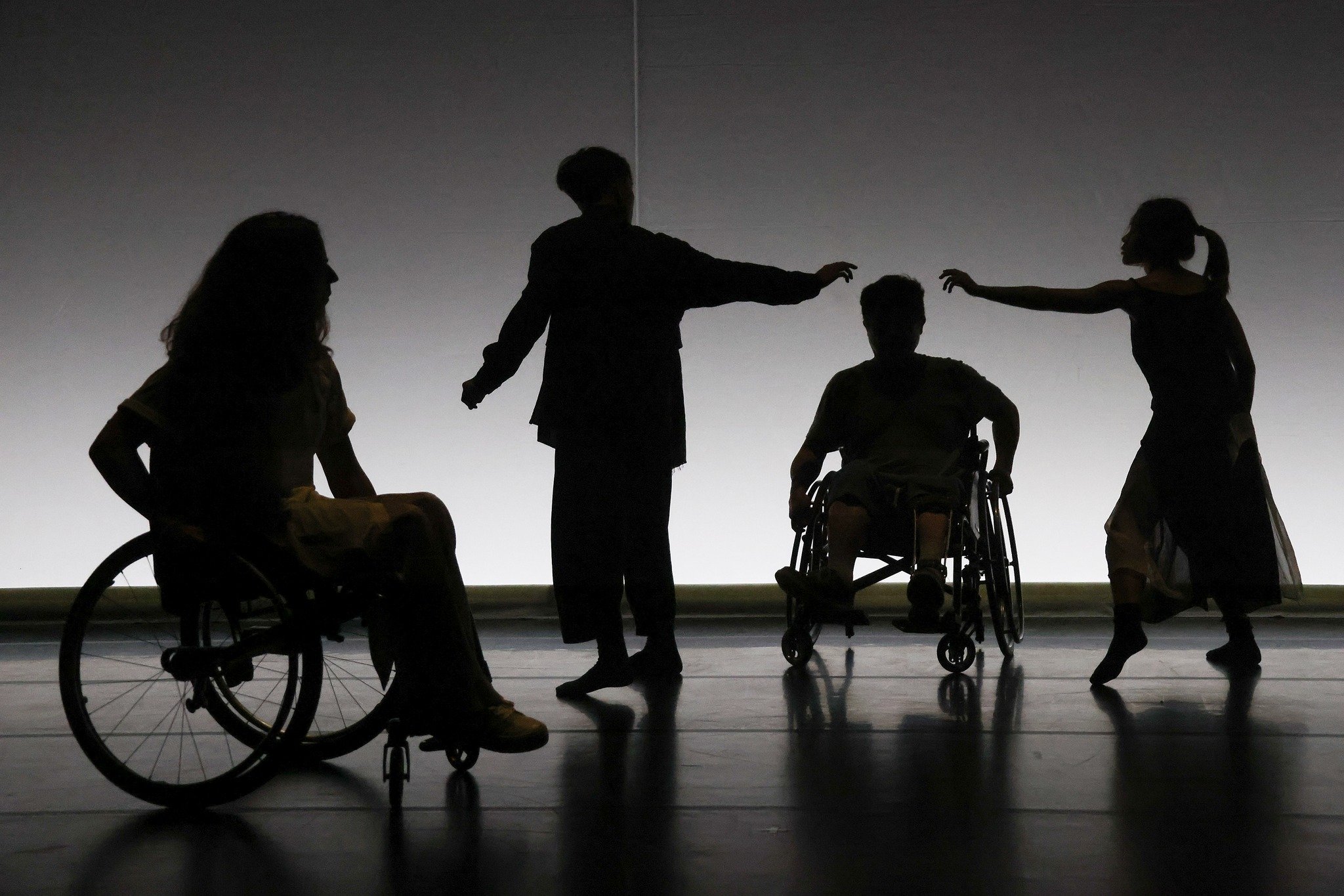 Ice Age, Resident Island Dance Theater, Photographer: Jyong-Jhe Huang