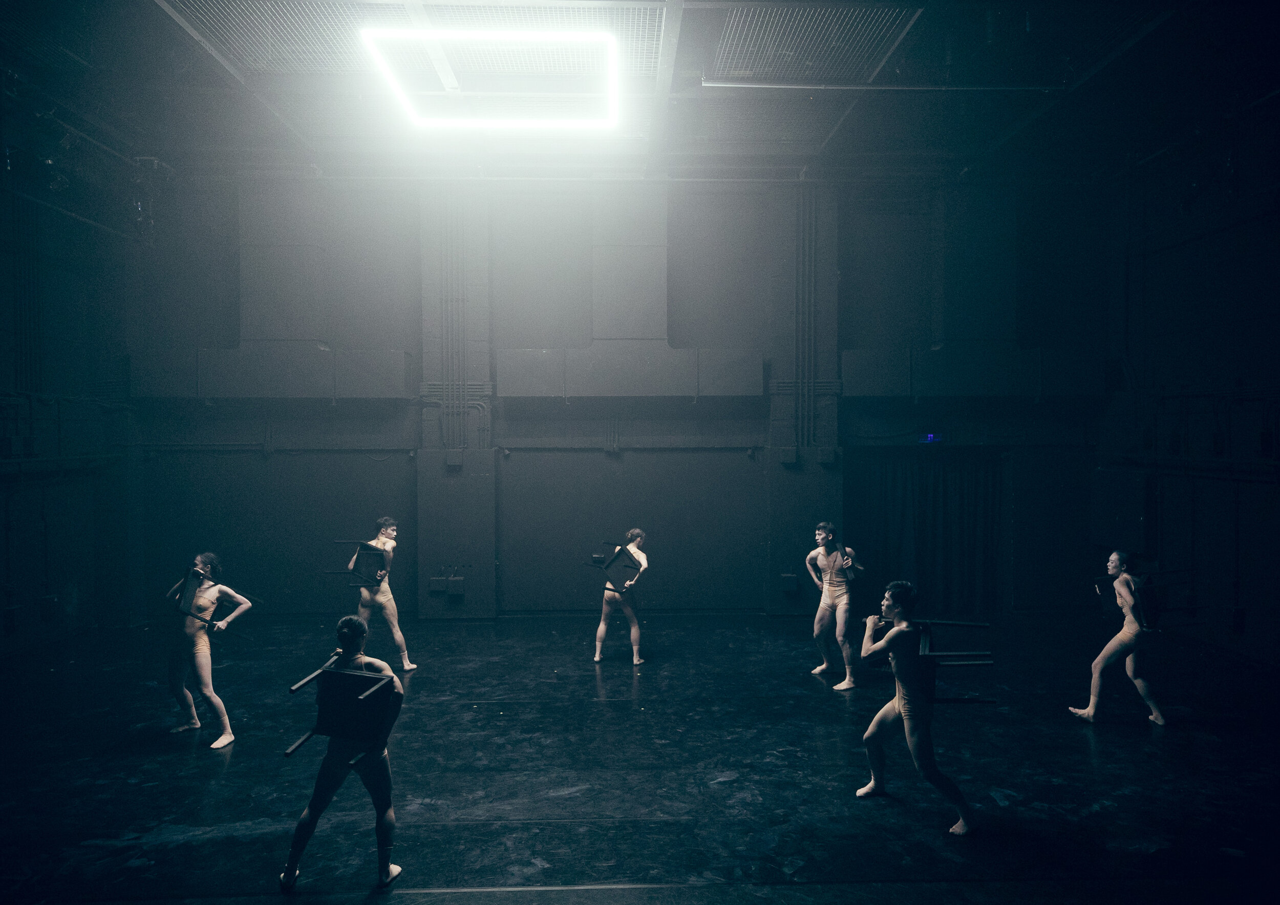 Out of Elegant, Hung Dance, Photographer: Terry Lin