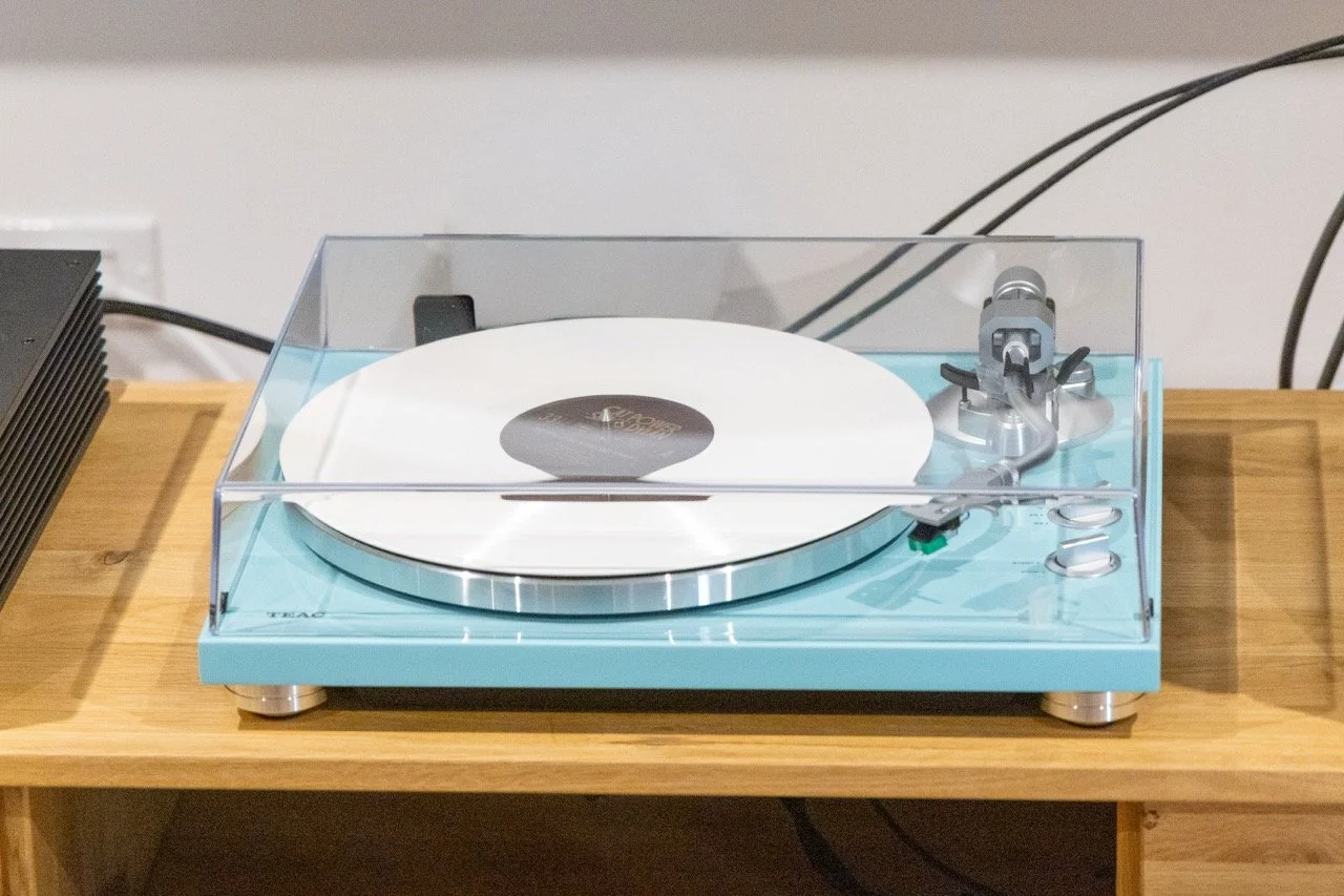 TEAC TN-400BT-X/TB – limitowana edycja w kolorze turkusowym już dostępna!