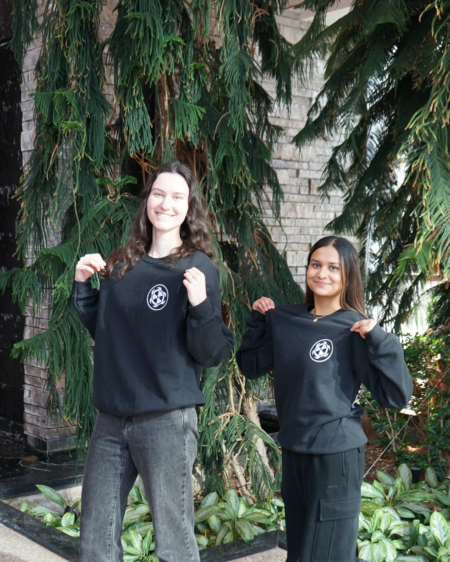 Hey Mac Sci! Merch is finally here!!! Check our website macsci.ca for more info! 💚💚