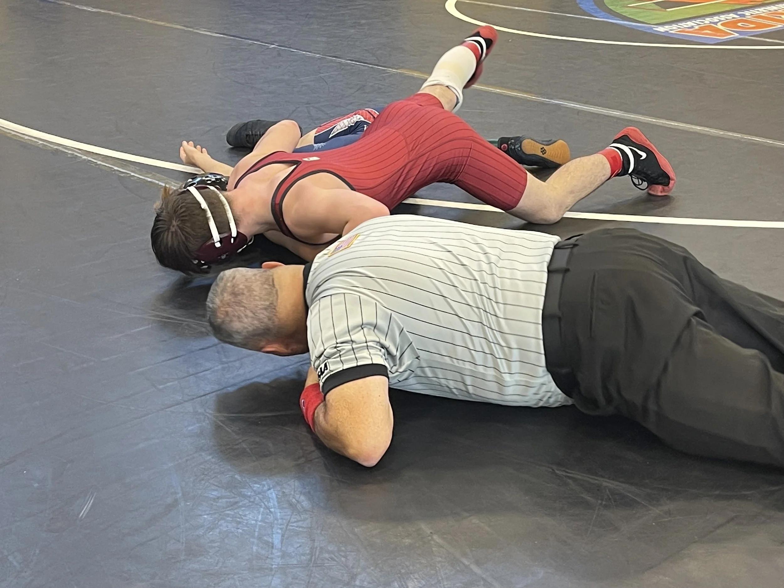 Lake Gibson rolls past Springstead to earn region duals championships