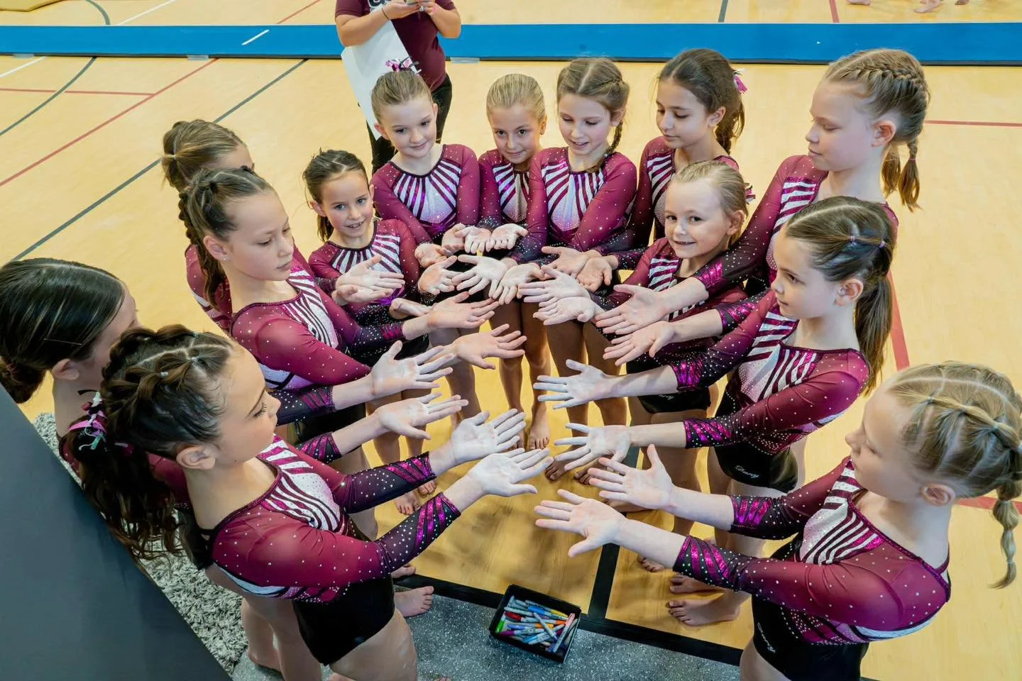 There's no better way to showcase your impressive bars than by showing your teammates your incredible rips!