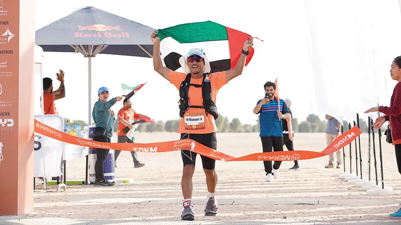 الإمارات اليوم: أحمد الكثيري أول إماراتي ينهي أطول سباق صحراوي في العالم 