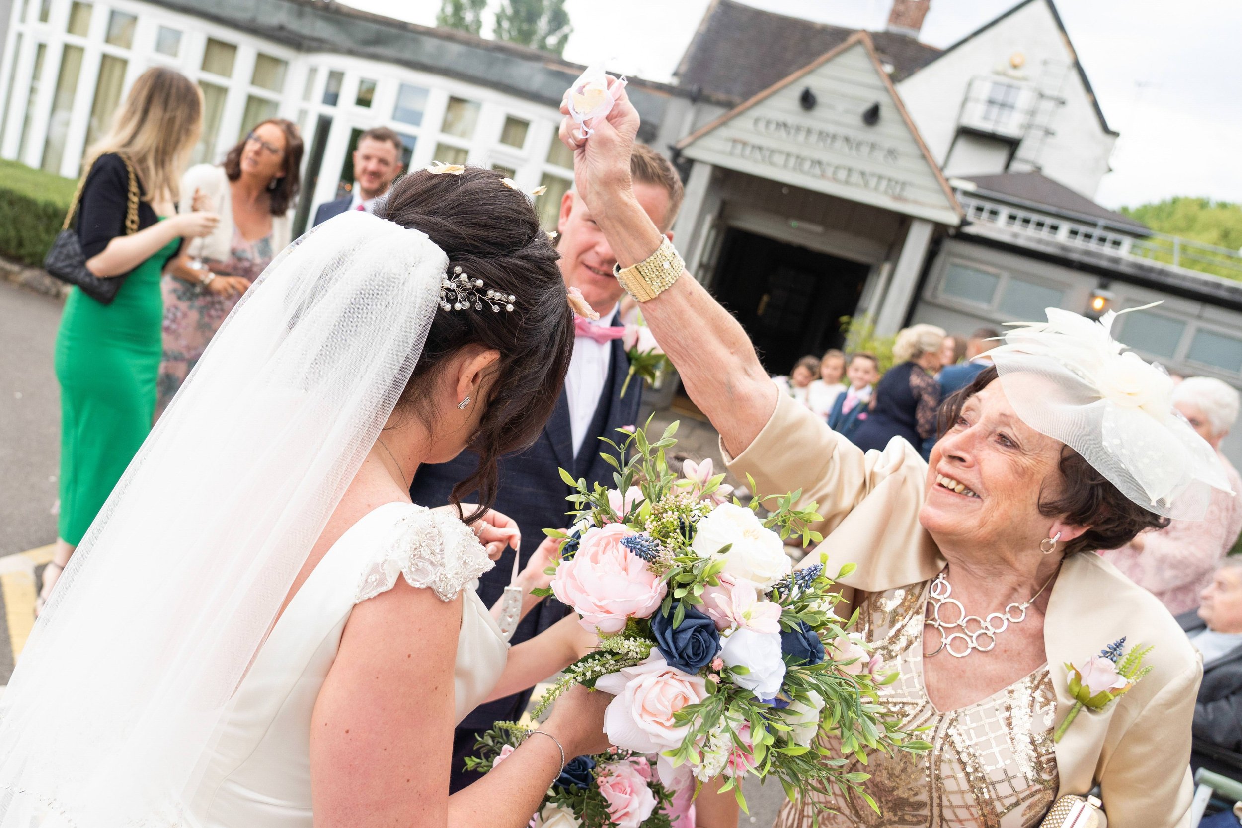 A-Fran-and-Stu-wedding--9.jpg