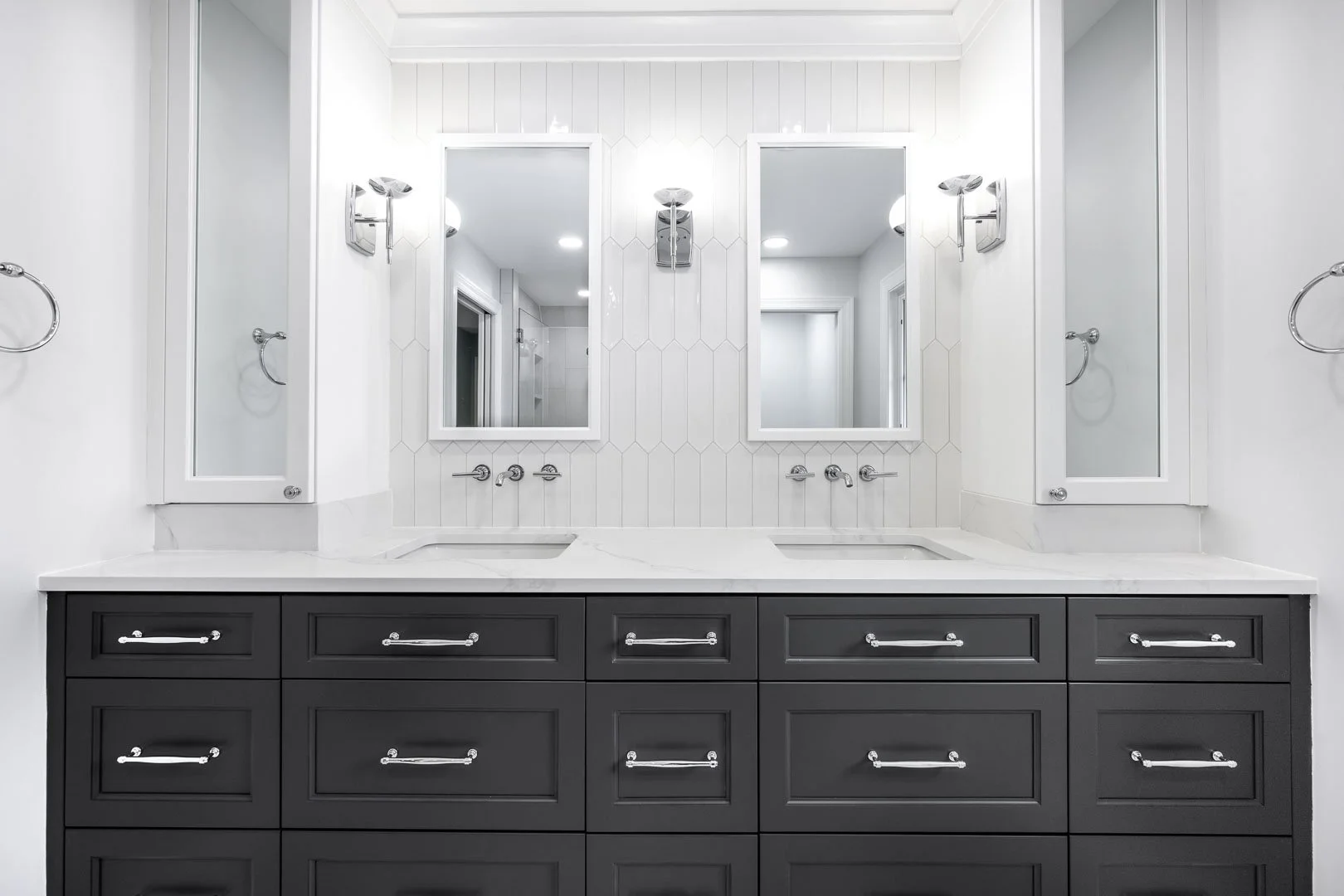 JULIA BECK FRONT VIEW.jpg