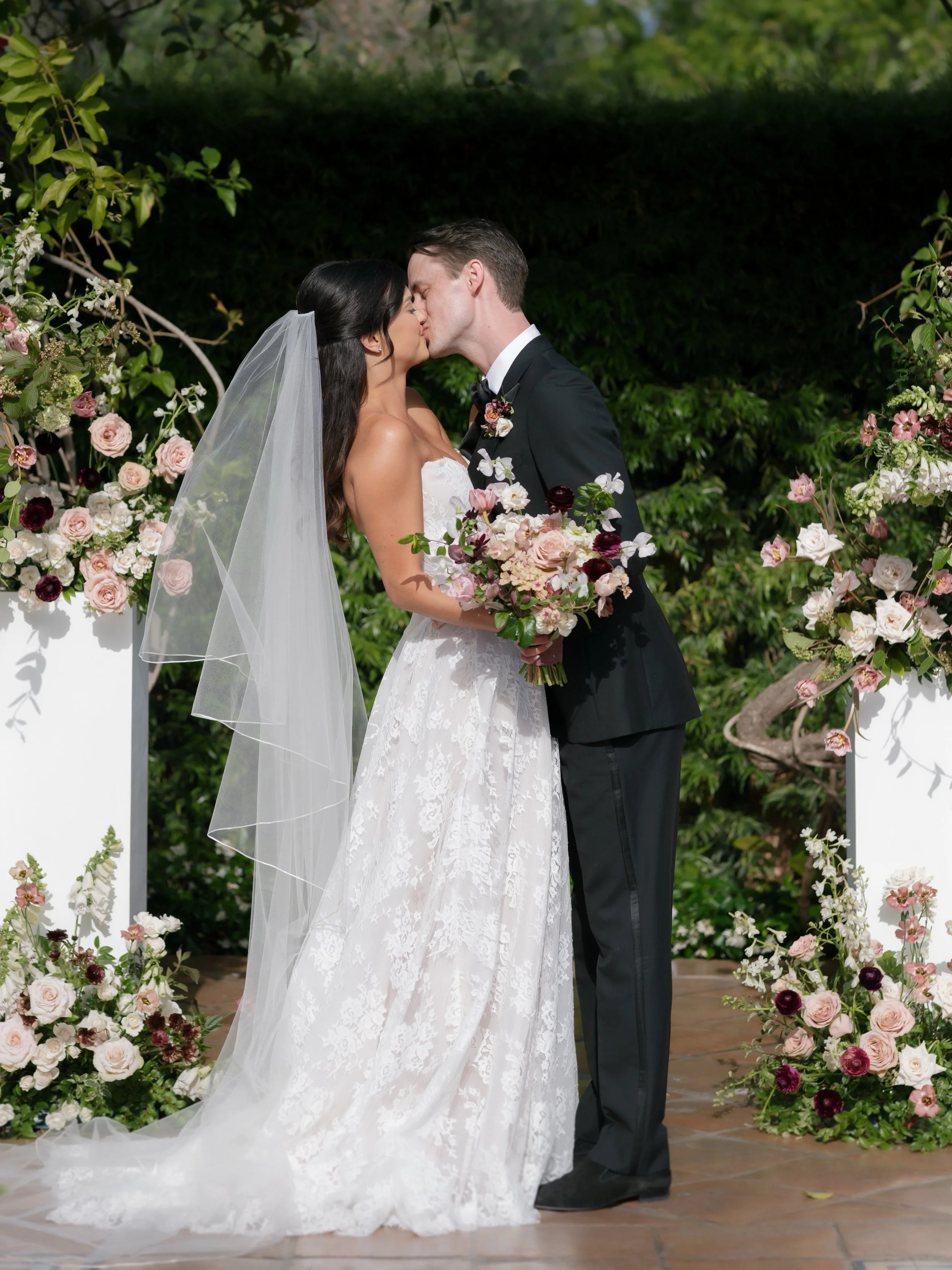 Wedding for S + C was so dreamy and romantic 🤍

Planner: @sweetblossomweddings @wedding_jess
Photography: @theoffpathphoto
Venue: @ranchovalencia
Florals: @espritfloralco
Beauty: @refinedbeautyinc
Videography: @ceolinavisions
Content Creator: @littl