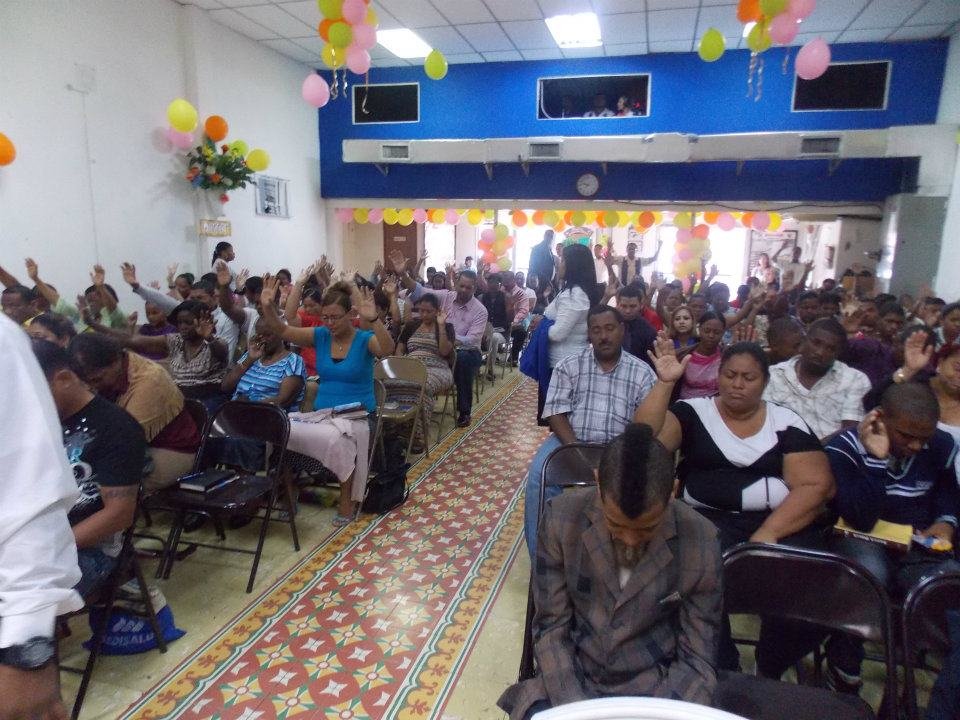 Afro-Panamanian congregation in Chorillo.jpeg