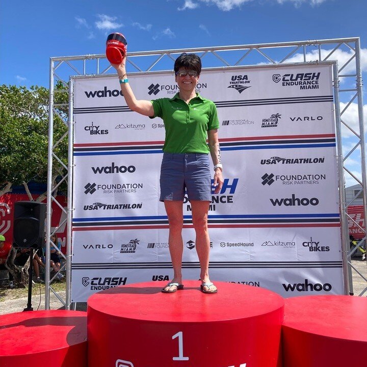 Medals Monday shout out to VmaxSquad Nancy Lynch for 1st place AG finish at Clash Miami Middle Distance (Half-Ironman) on Sun, leading from the front all the way battling strong winds gusting to close to 40kmh throughout the bike and run! Great start
