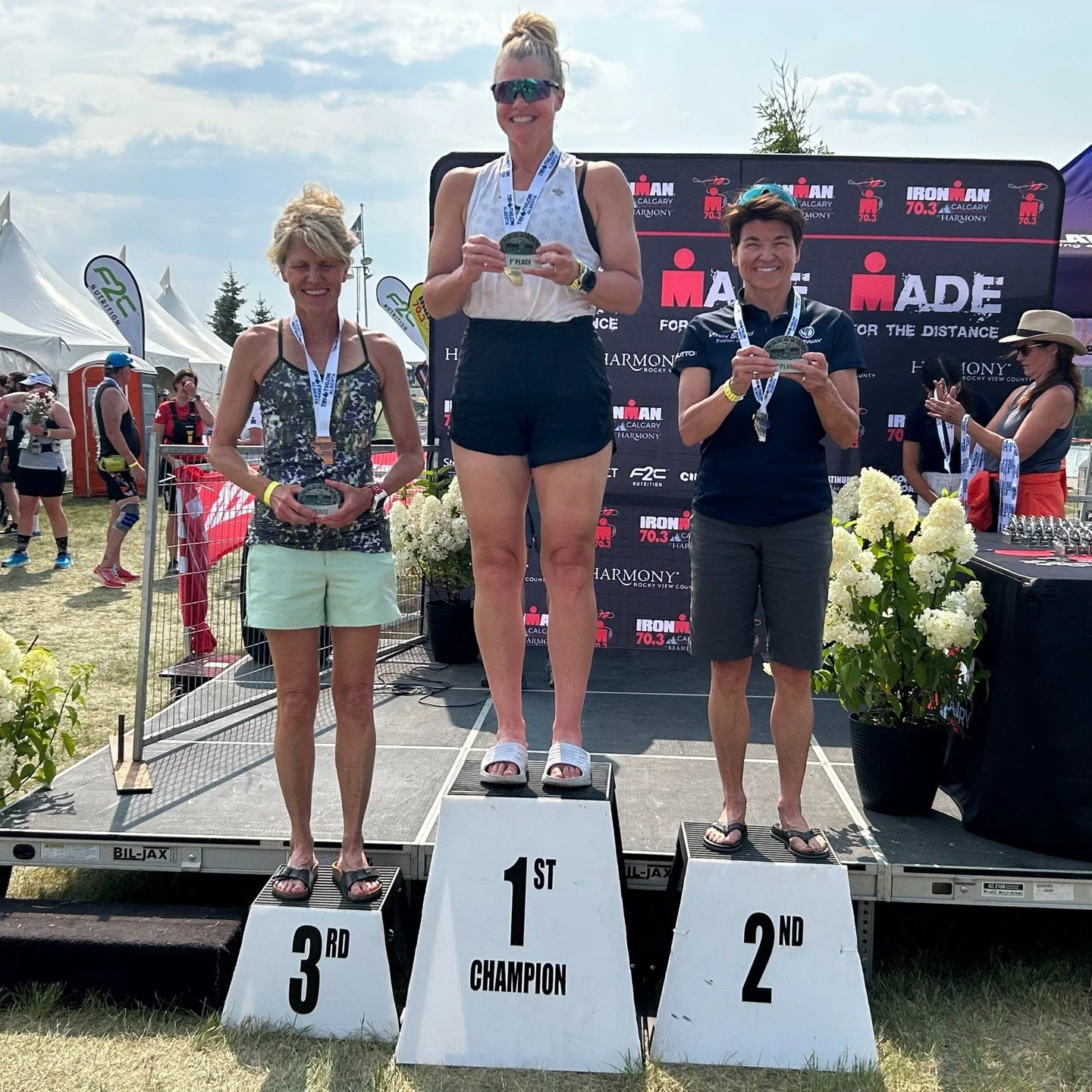Big congrats to Vmax Squad Nancy Lynch for yet another a hard-fought 2nd AG place at 70.3 Calgary this past Sun. Driven by a 18.37min deficit to 1st out of T2, carved out 8.37min and set the fastest run time in her AG. This race also doubled as the A