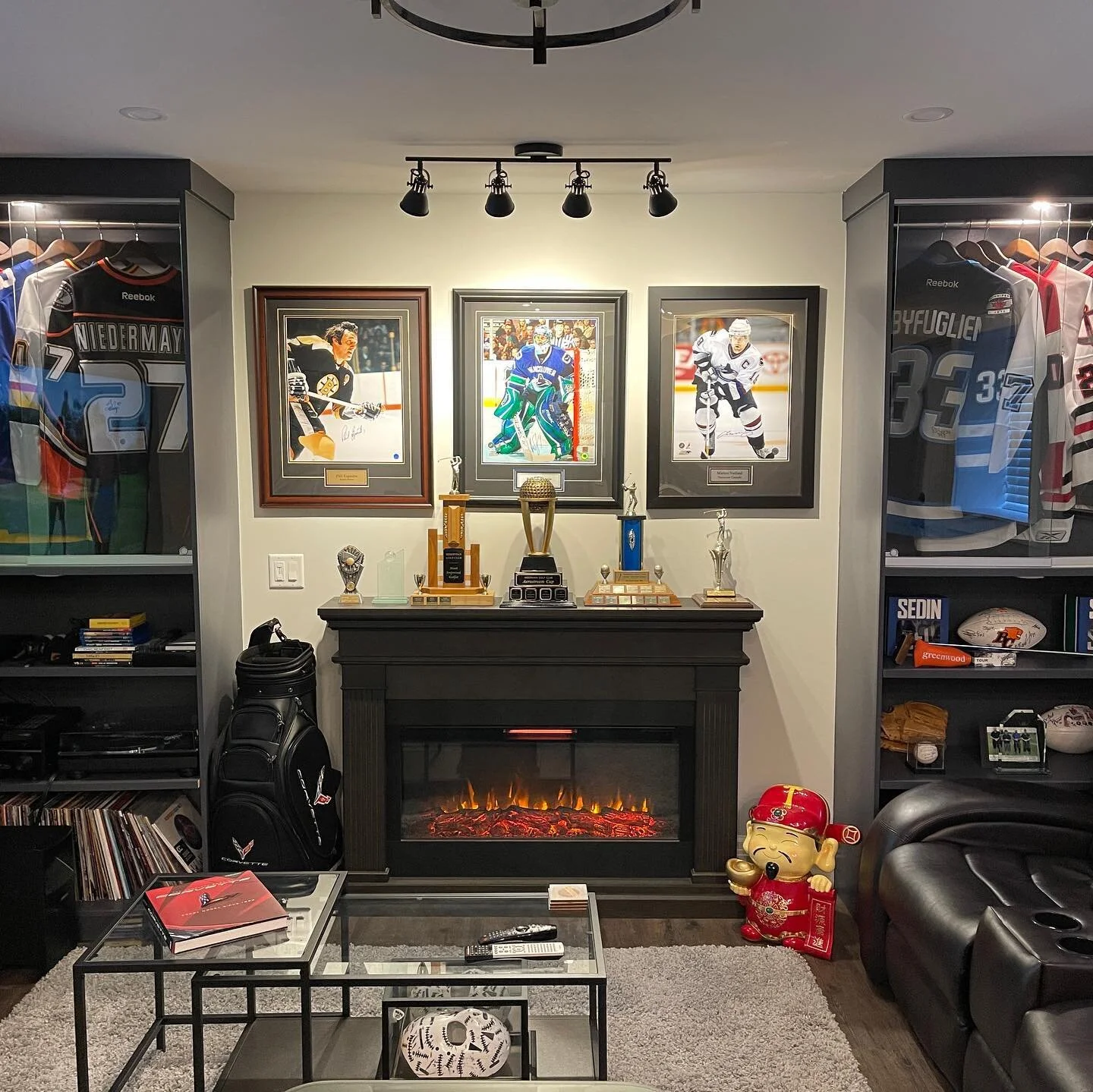 It&rsquo;s not too often I get to see how customers decorate or move in to areas I&rsquo;ve completed.  This basement wasn&rsquo;t even framed when I started.  8 weeks and they have an awesome space, my fav is the tile curved wall in bathroom @deltaf