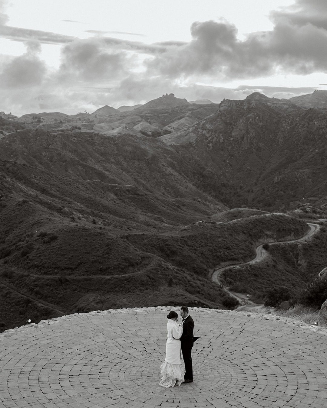 ANNA + ADON, above the clouds ☁️ 
⠀⠀⠀⠀⠀⠀⠀⠀⠀
Wedding Planner | @manifestive_events 
Photography + Videography | @&zwnj;pamelatatz
Venue | Private Estate in Malibu
Officiant | @romcomweddings 
Catering | @wildlovevegan 
Rentals | @theonicollection 
Vio