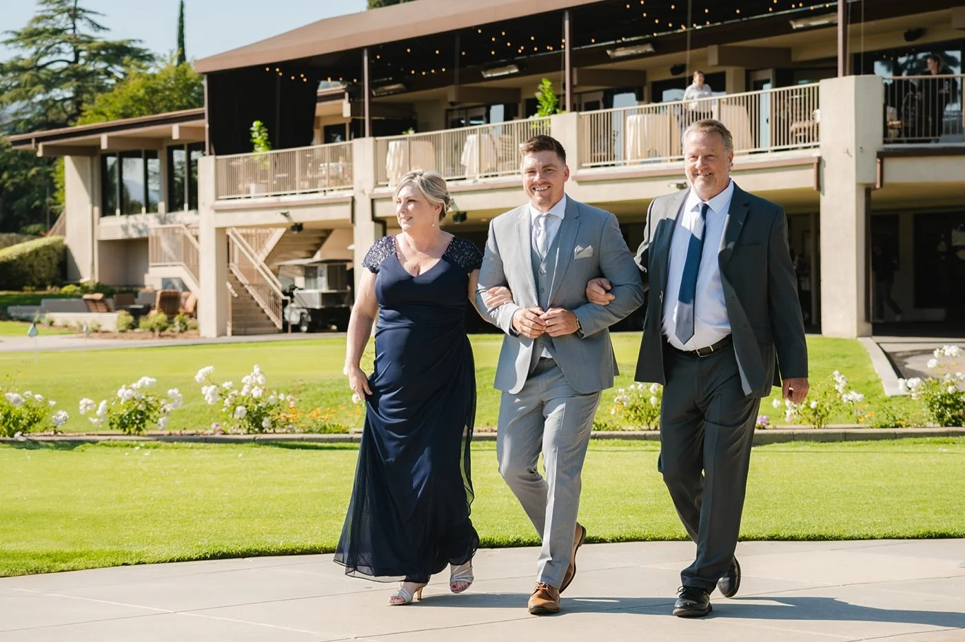 wedding ceremony on the golf course at glendora country club