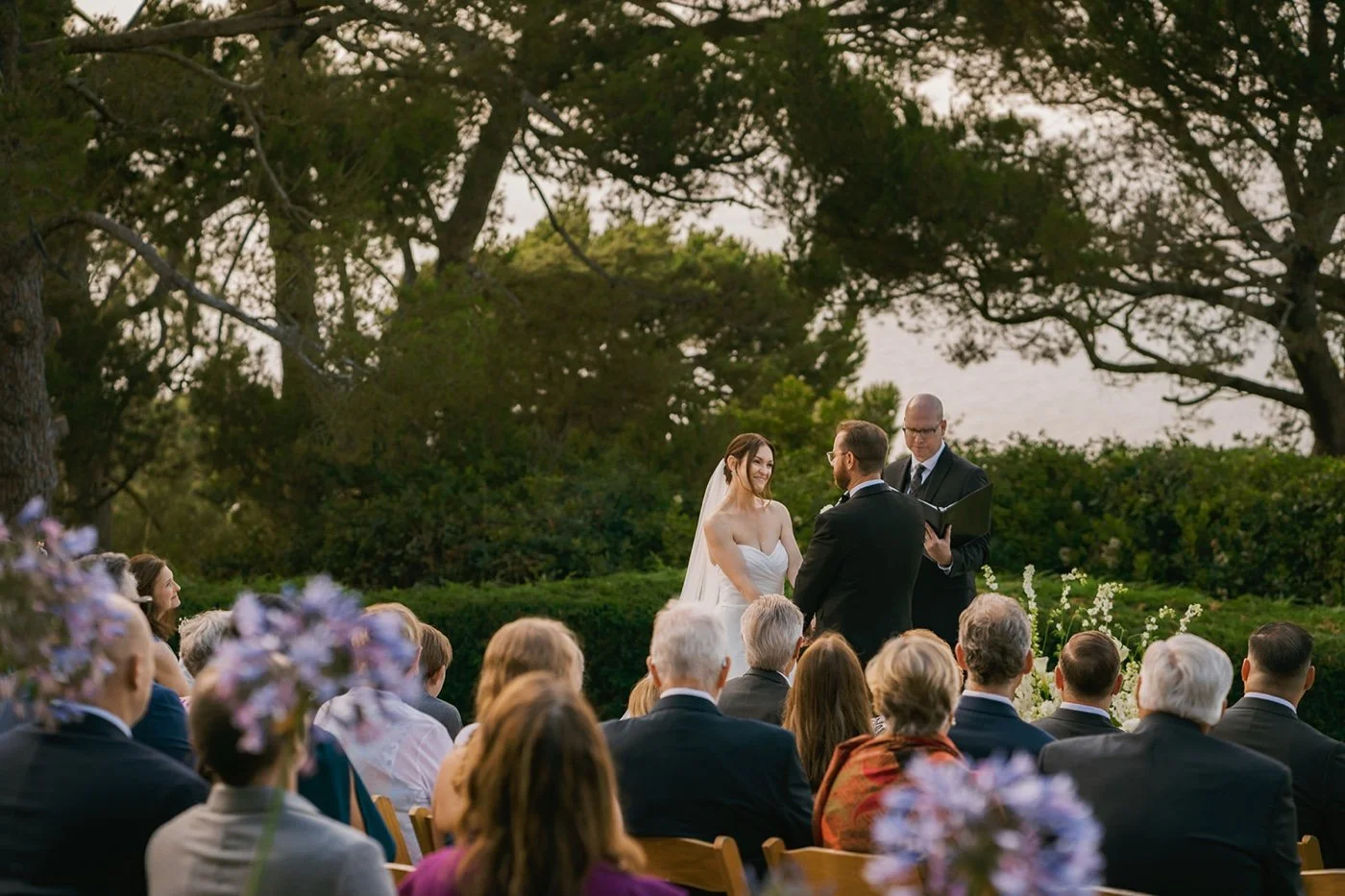a wedding ceremony at la venta inn in palos verdes estates california
