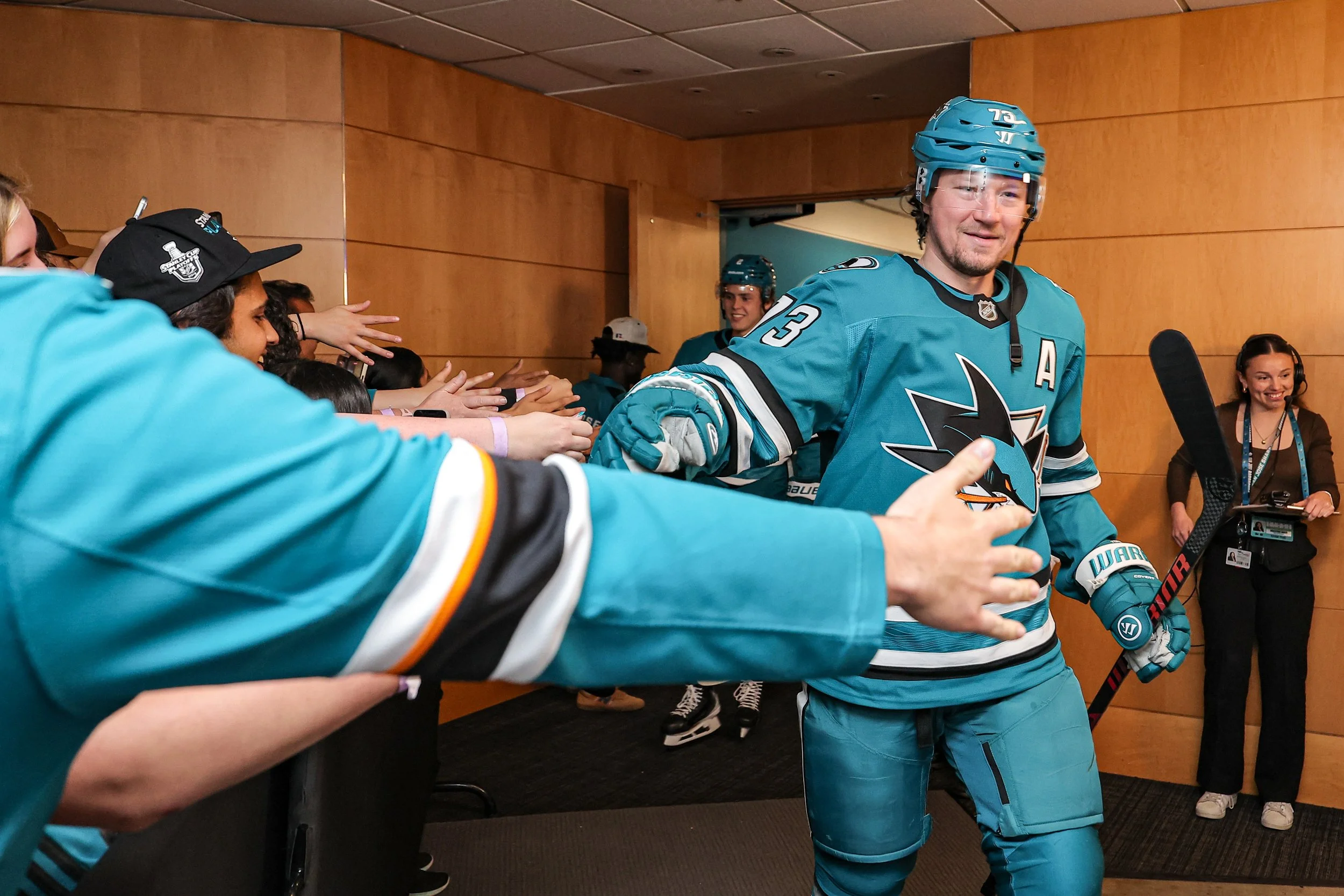 2526_sharks_best48.JPG