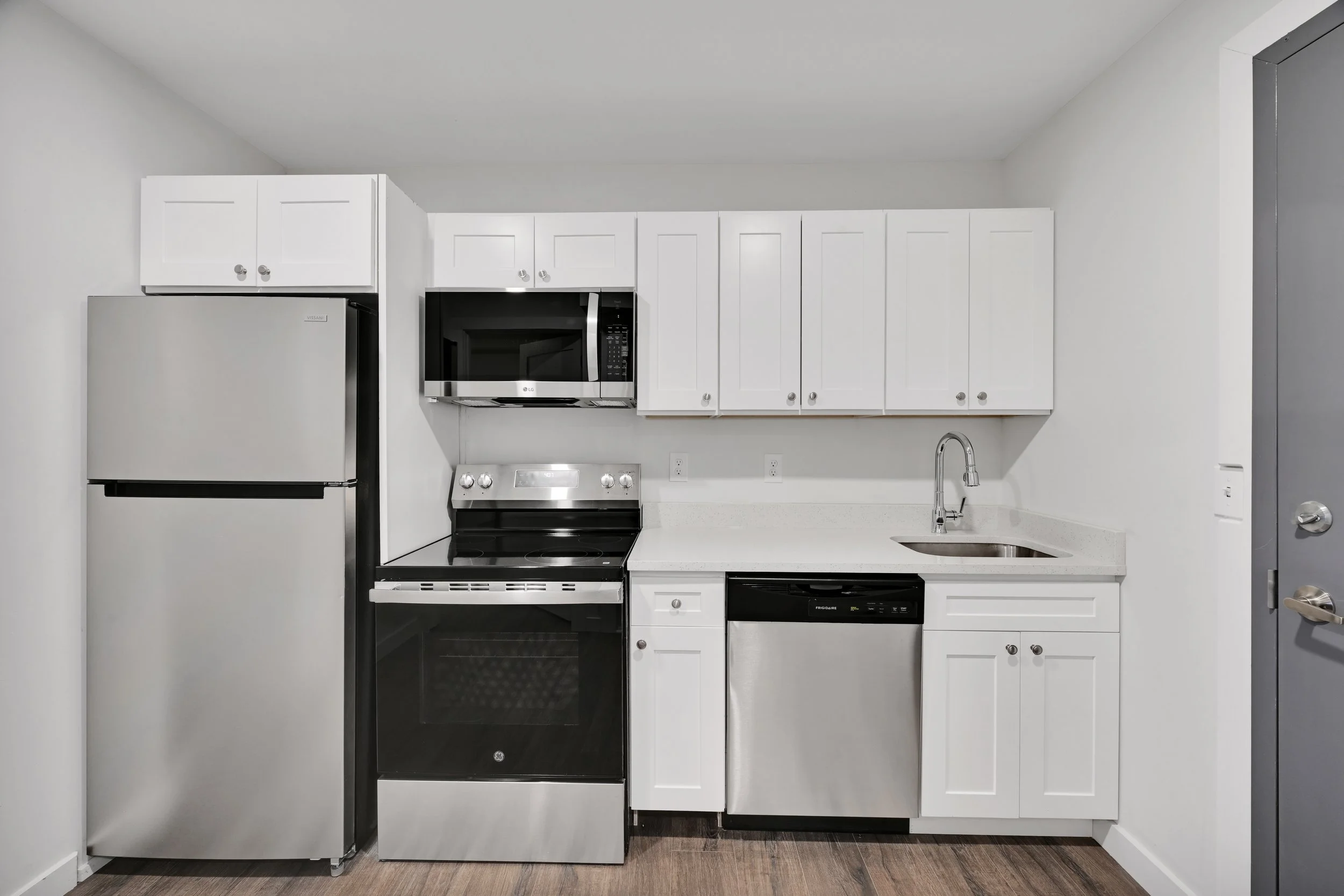 80-Apartments 11 W Locust 1- Kitchen.jpg