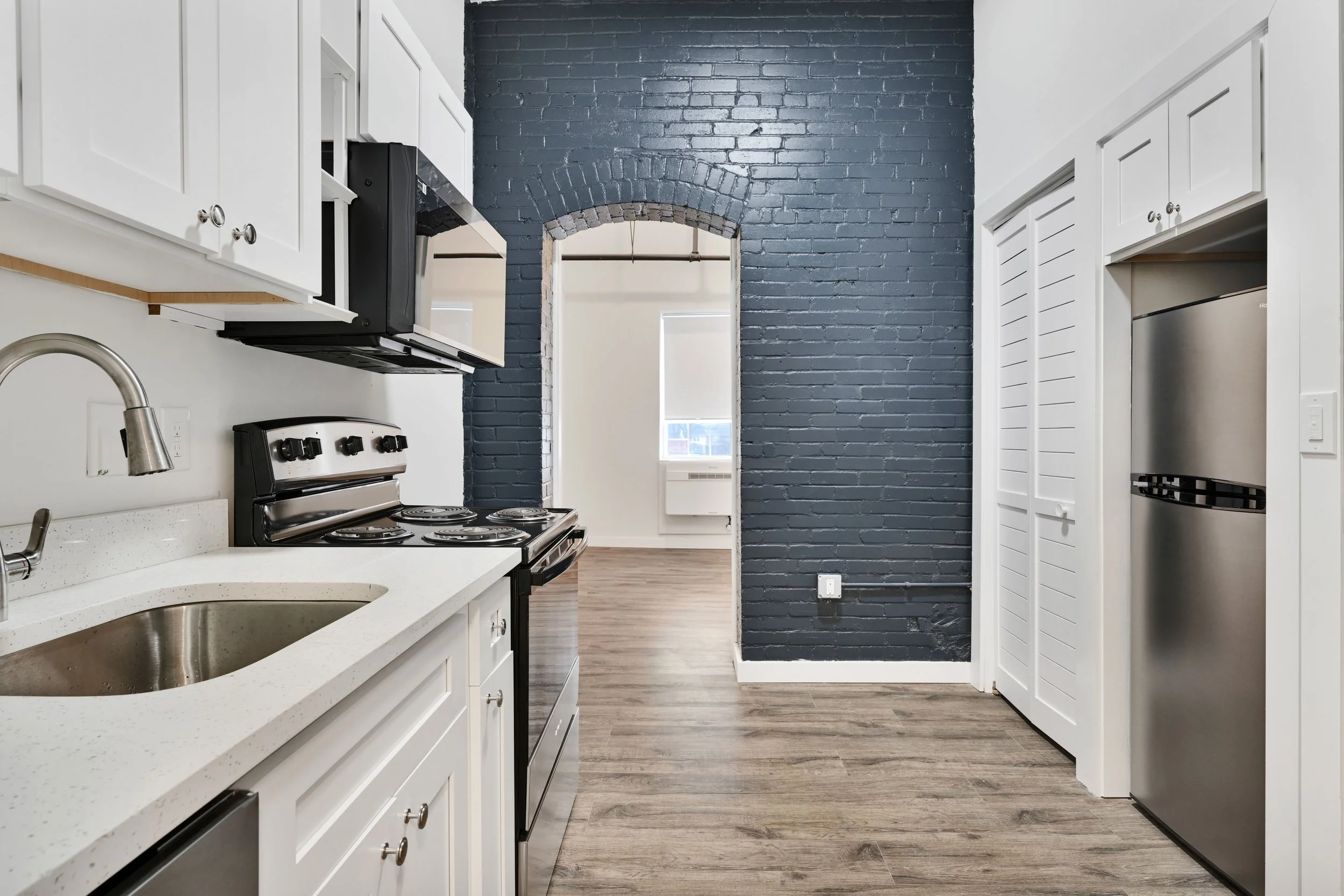 24-Apartment 314 - Kitchen.jpg