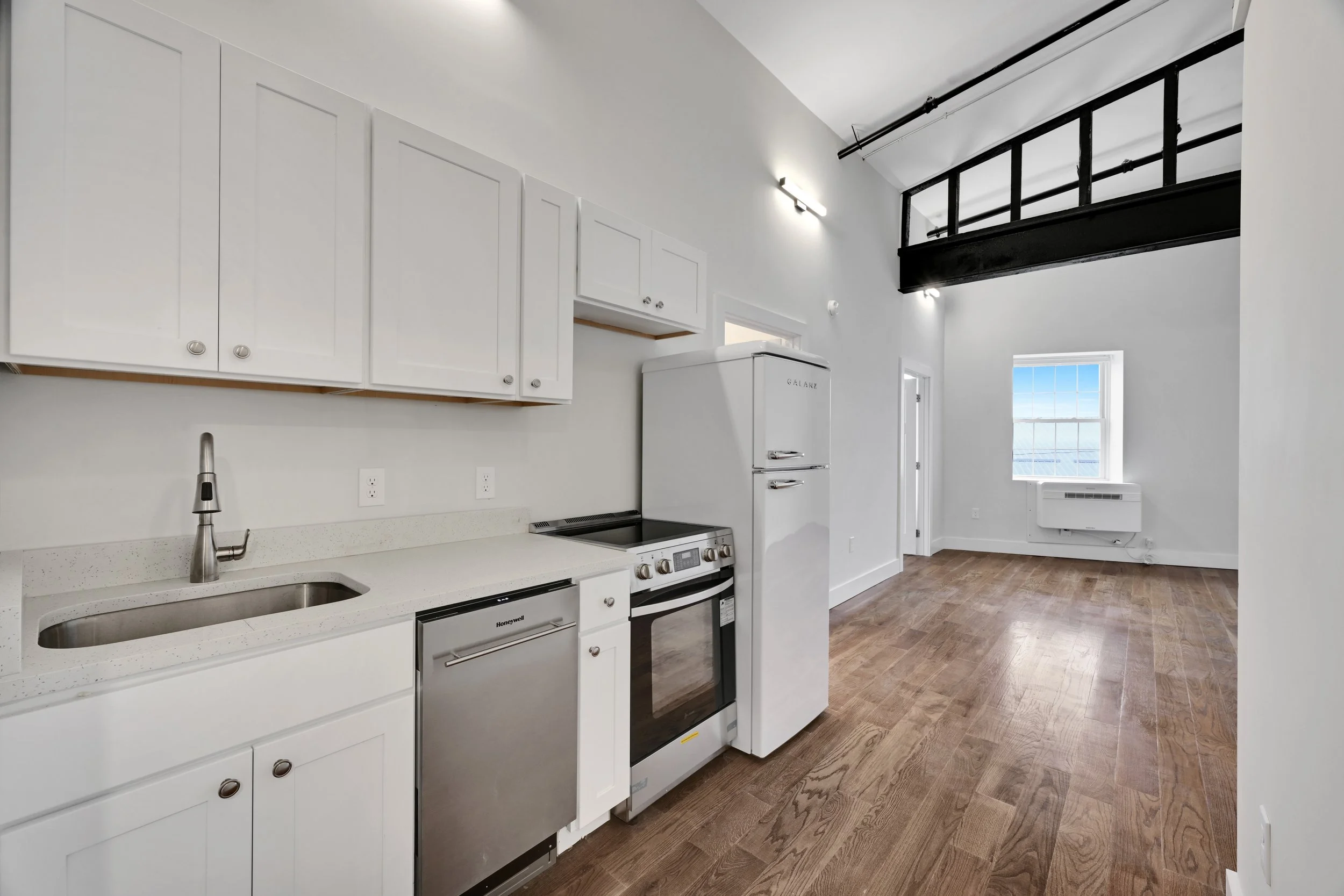 56-Apartment 326 - Kitchen.jpg