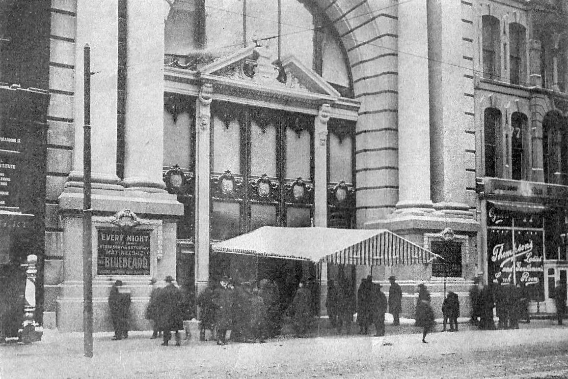 IroquoisTheater before the fire