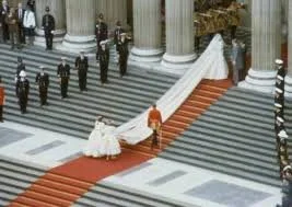 wedding dress train 25 feet