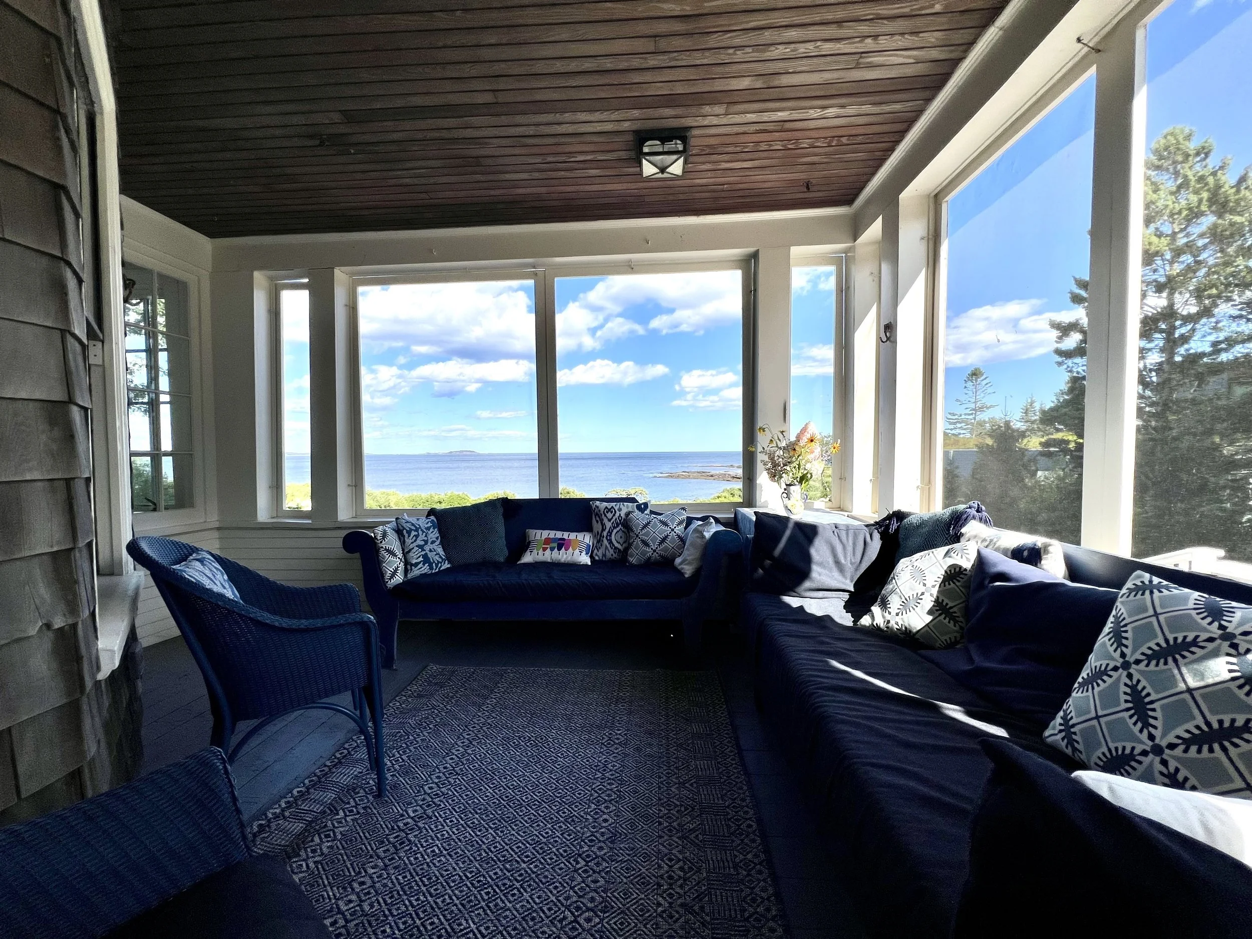 screened porch.jpg