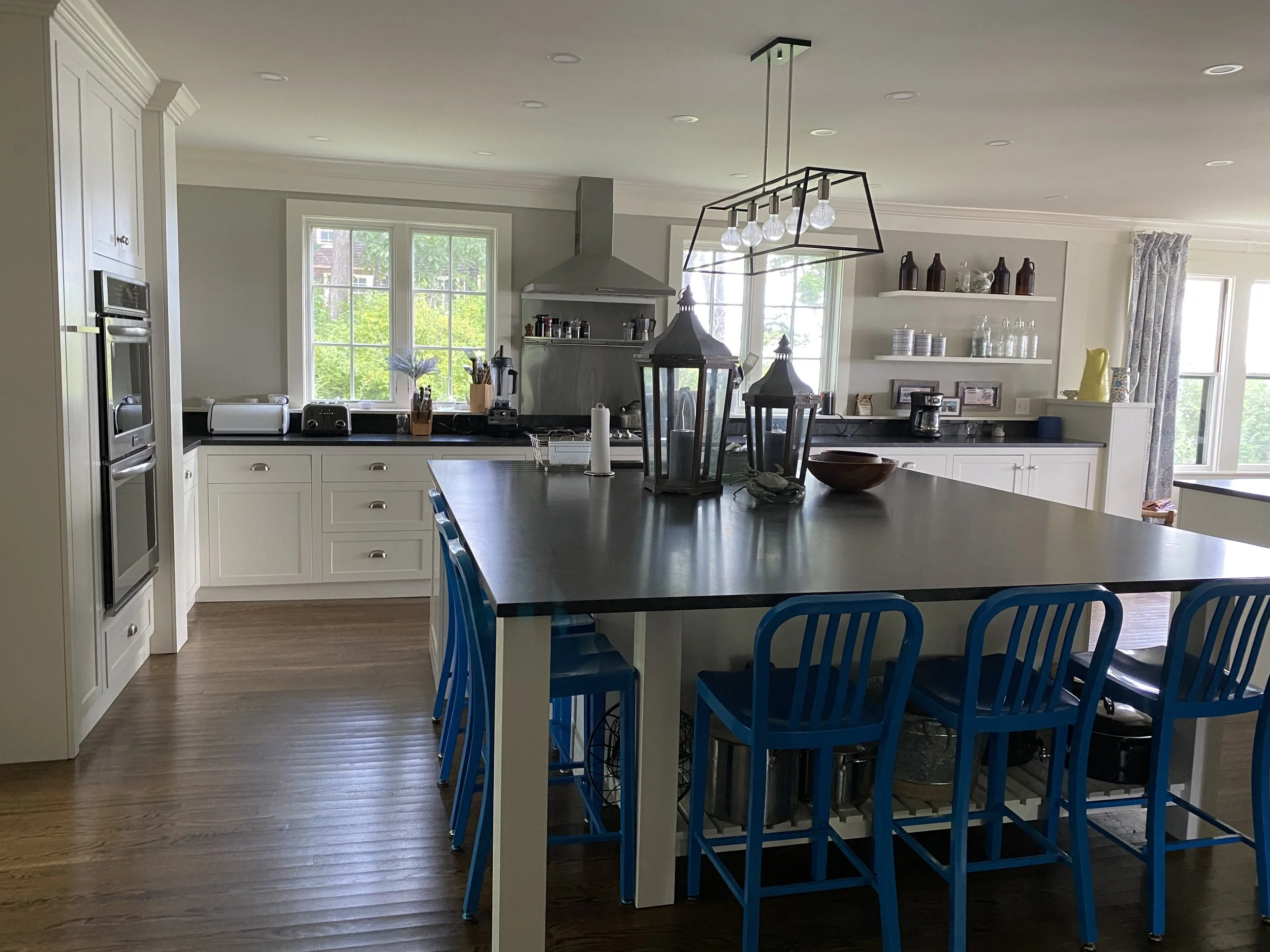 kitchen back.jpeg