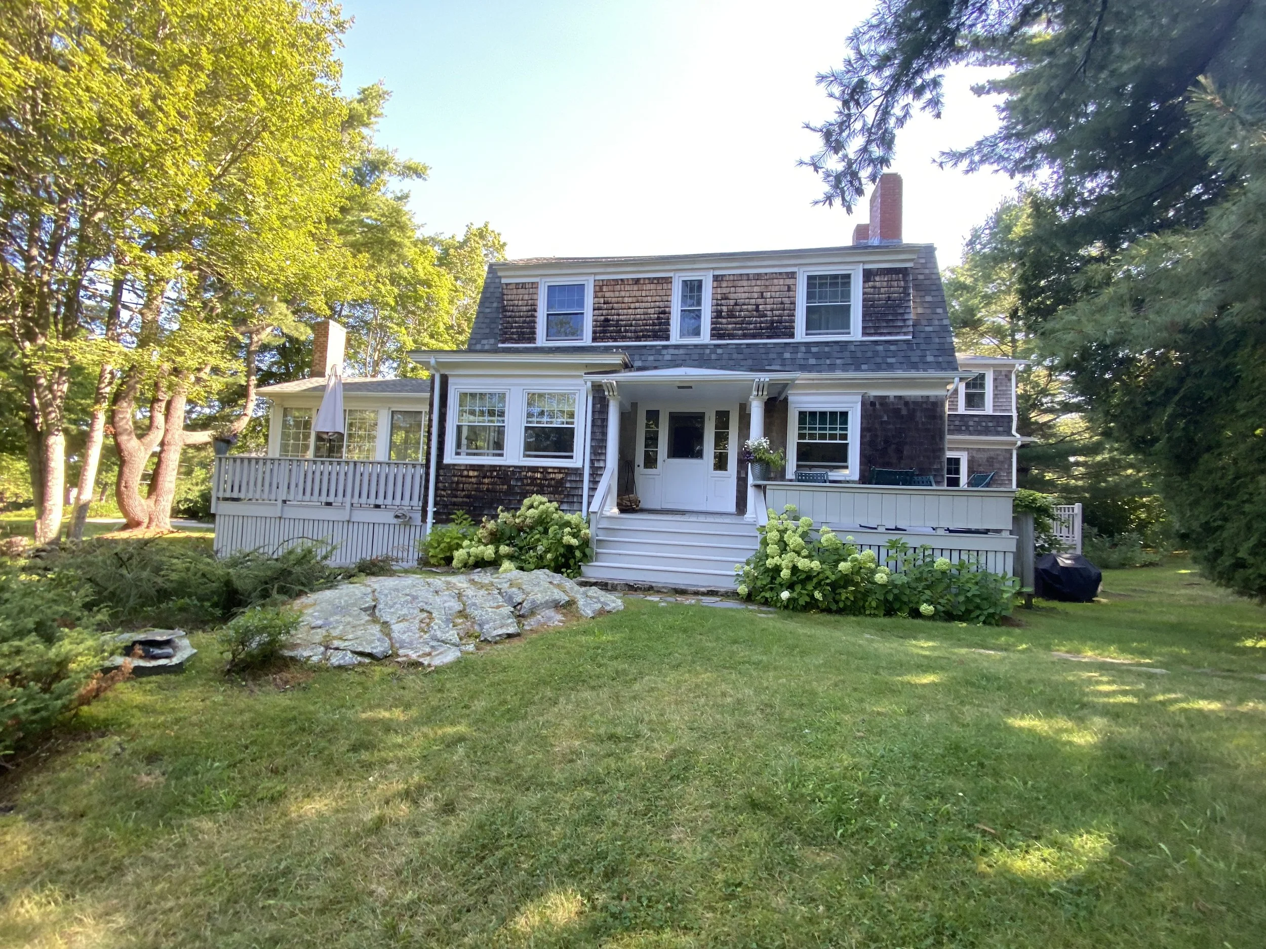 Edgeknoll exterior 2.jpeg