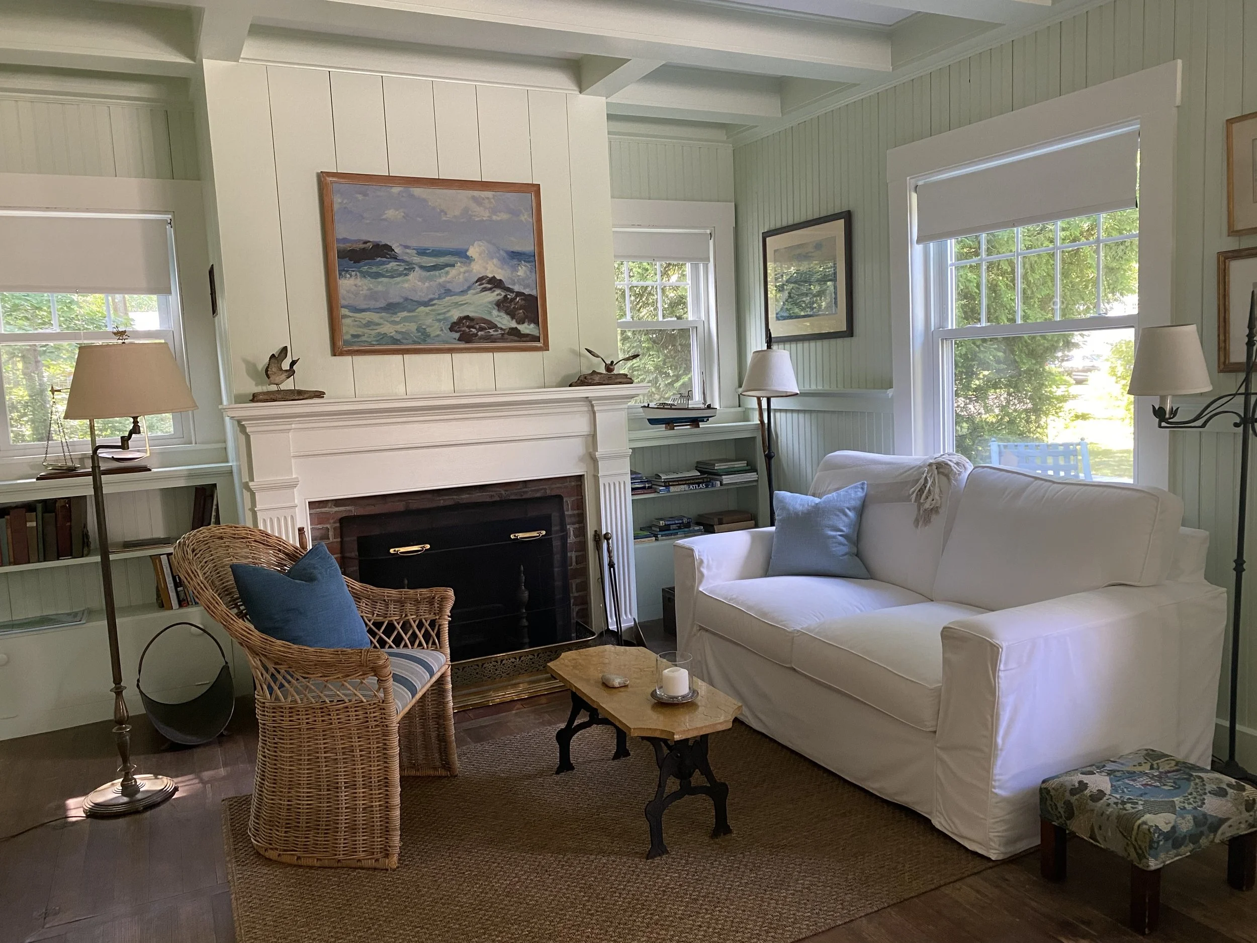 living rm fireplace.jpeg