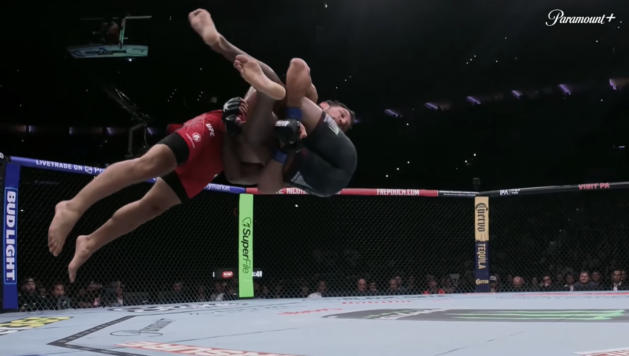 UFC 330 — Philly’s Jeremiah Wells and Lancaster’s Dustin Stochulz steal the show; machachev retains title and makes history w/ New win-streak record