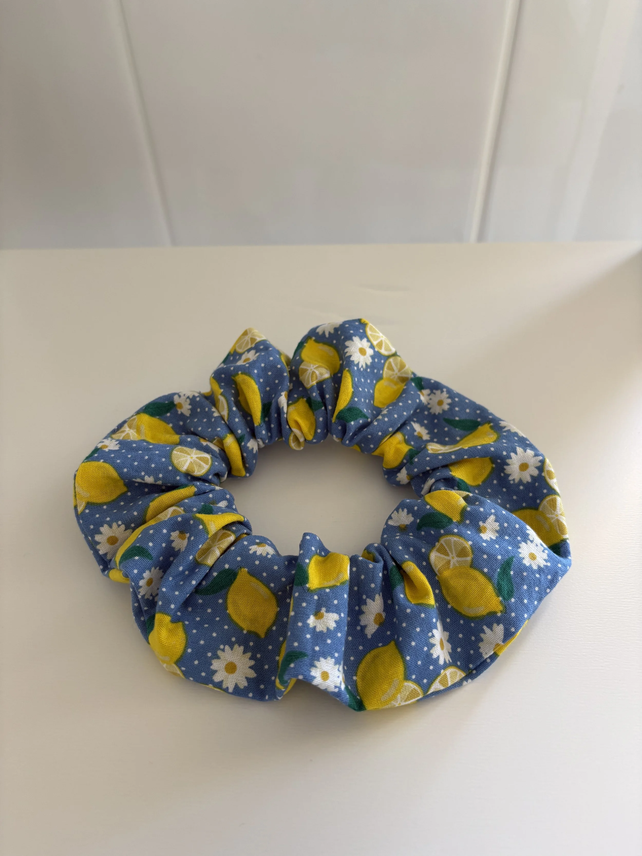 Lemon Daisy scrunchie.jpeg