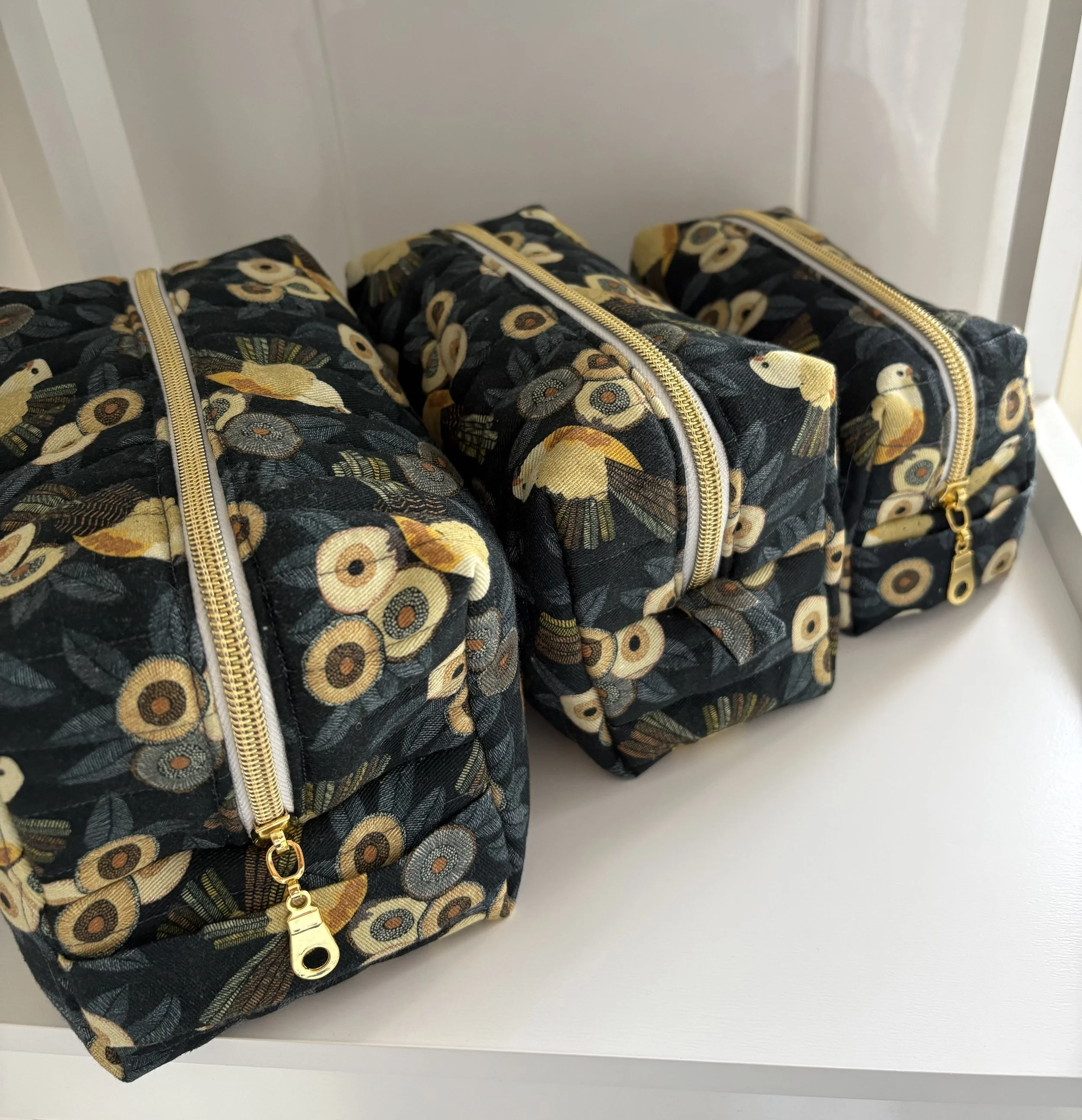 Golden Wren set angled.jpg