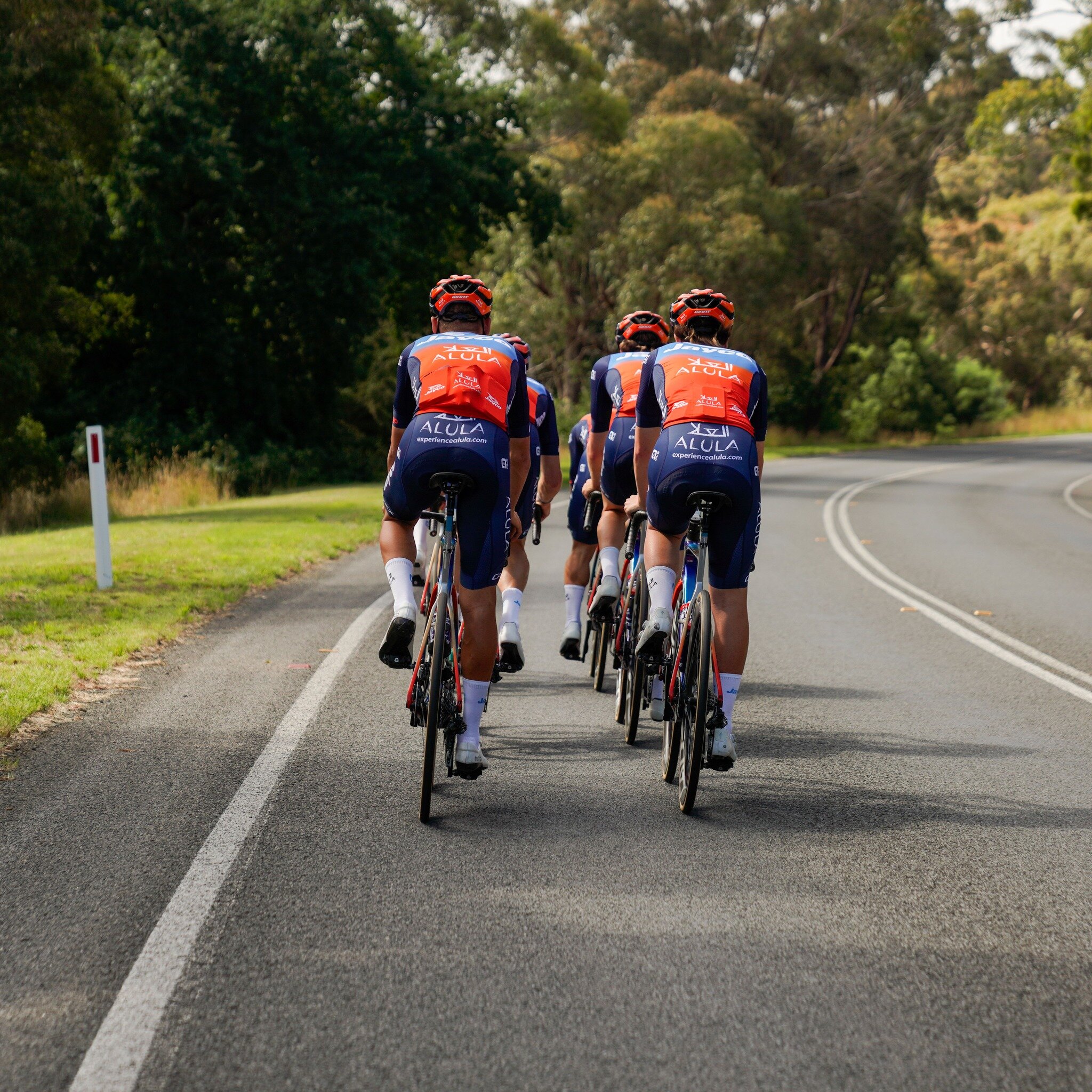 Rolling with the Jayco in Ballarat.

GreenEdge Cycling 🇦🇺 🏆

#cycling #jaycoalulanoor