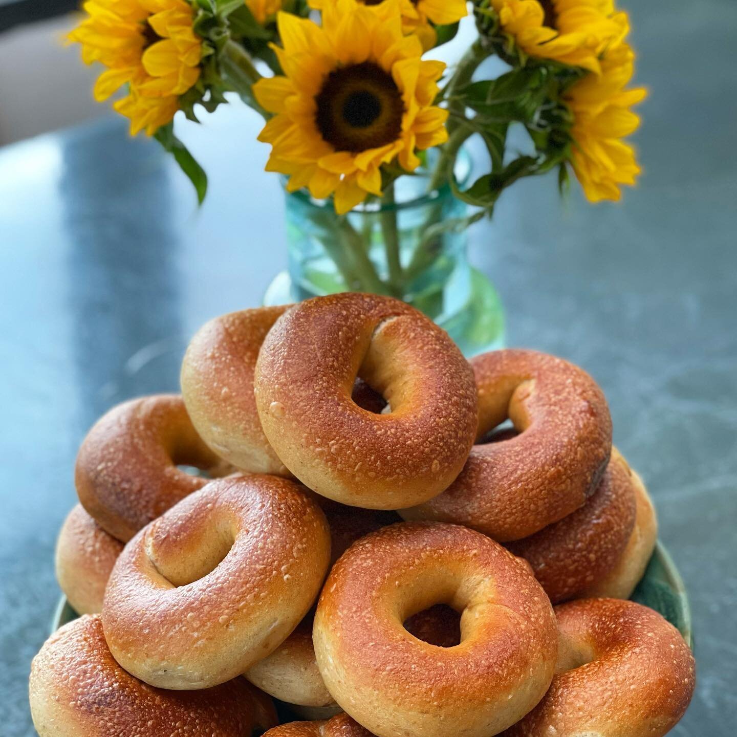 The sun is hiding here so we had to improvise 
&bull;
&bull;
&bull;
&bull;
&bull;
&bull;
&bull;
&bull;
#bagel #baking #food #bread