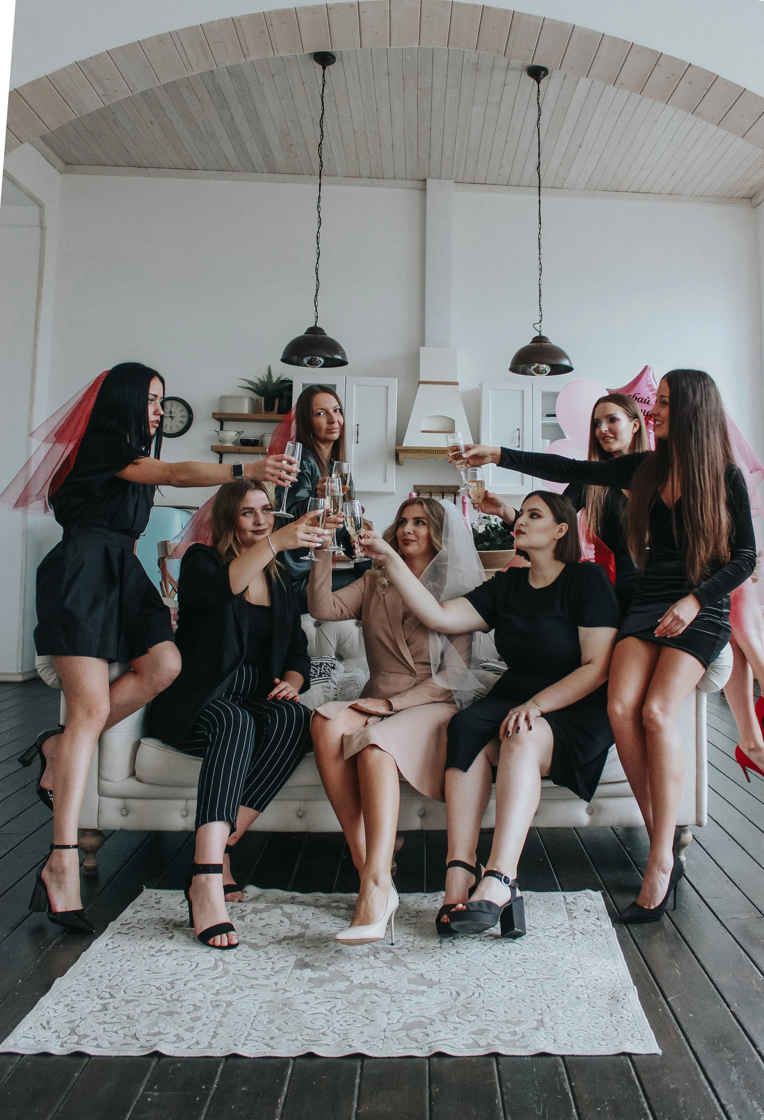 Hen Party Group a.jpg