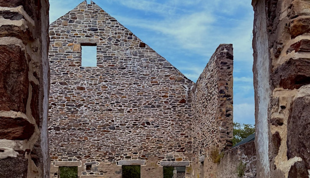 Bull, Shrimp & Oyster Roast
