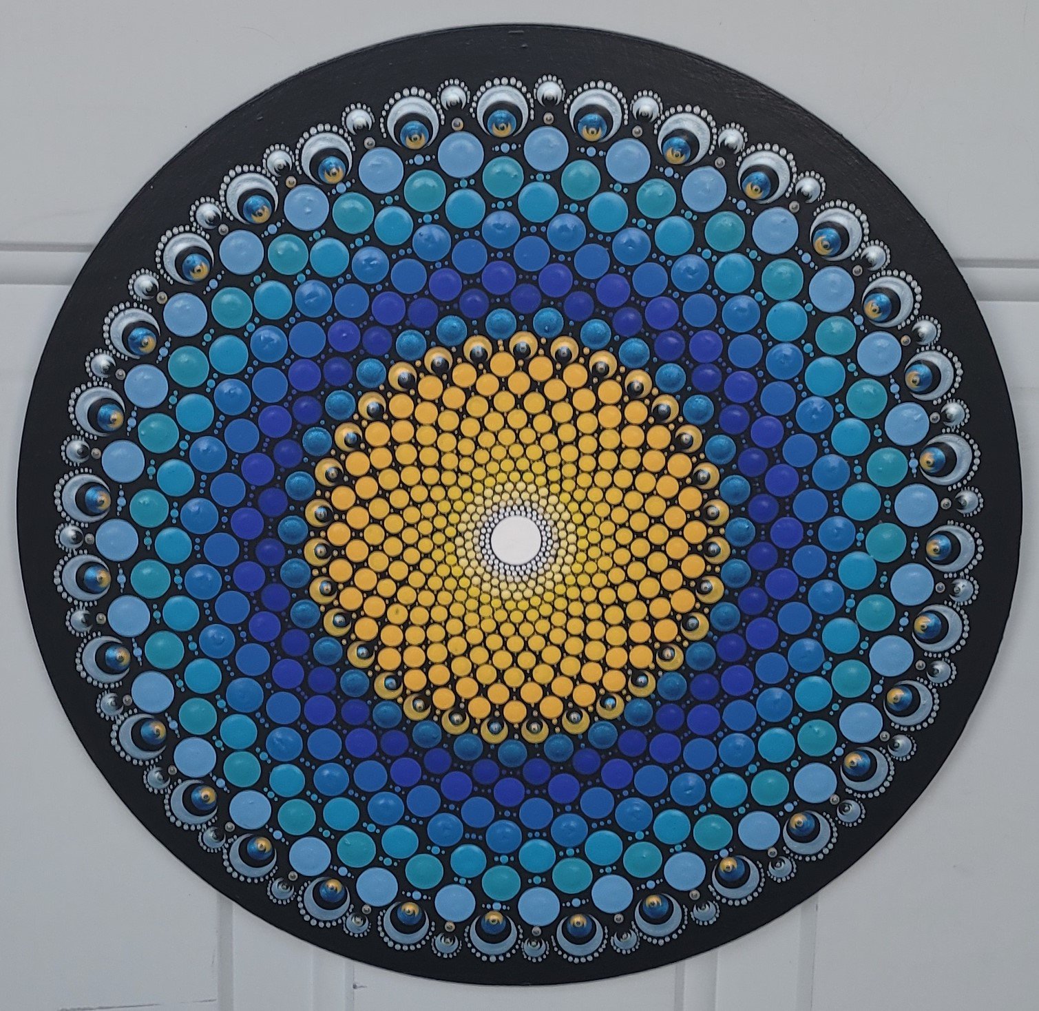 MAGNET_ONE_ONE.jpg