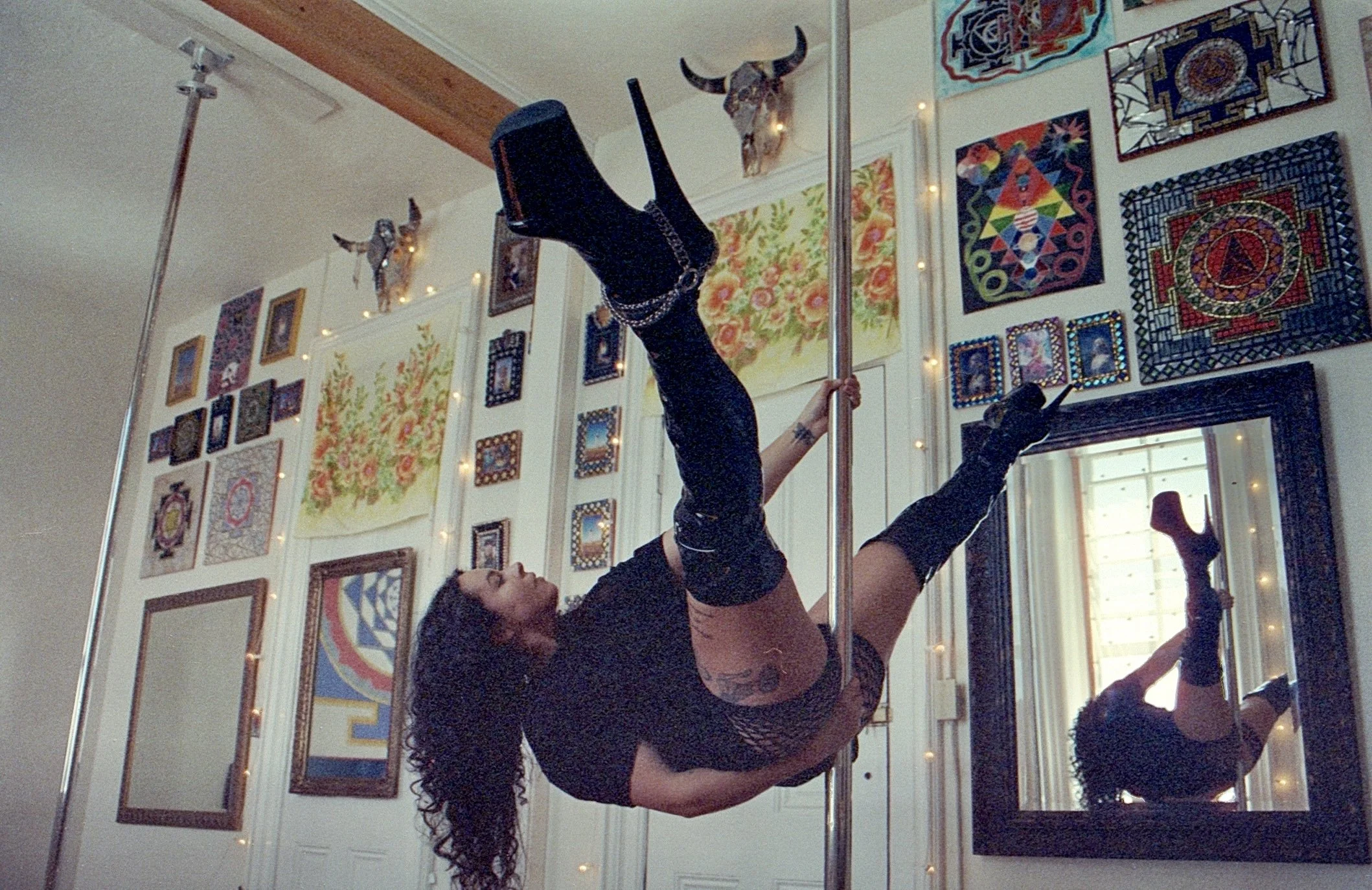 april straddle.jpg