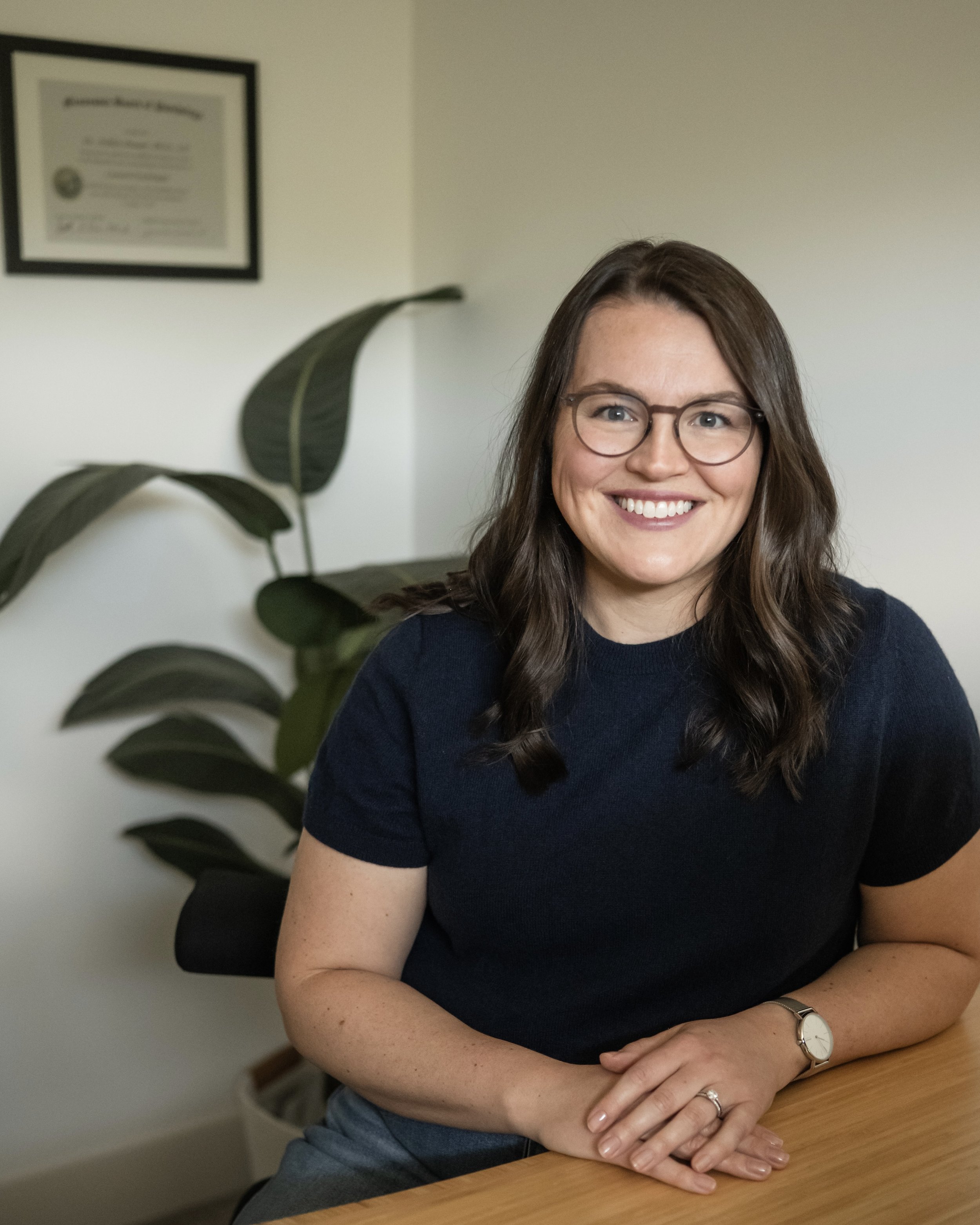 Dr. Ashley Brauer, licensed psychologist specializing in sleep therapy, behavioral sleep medicine, and sport and performance psychology.