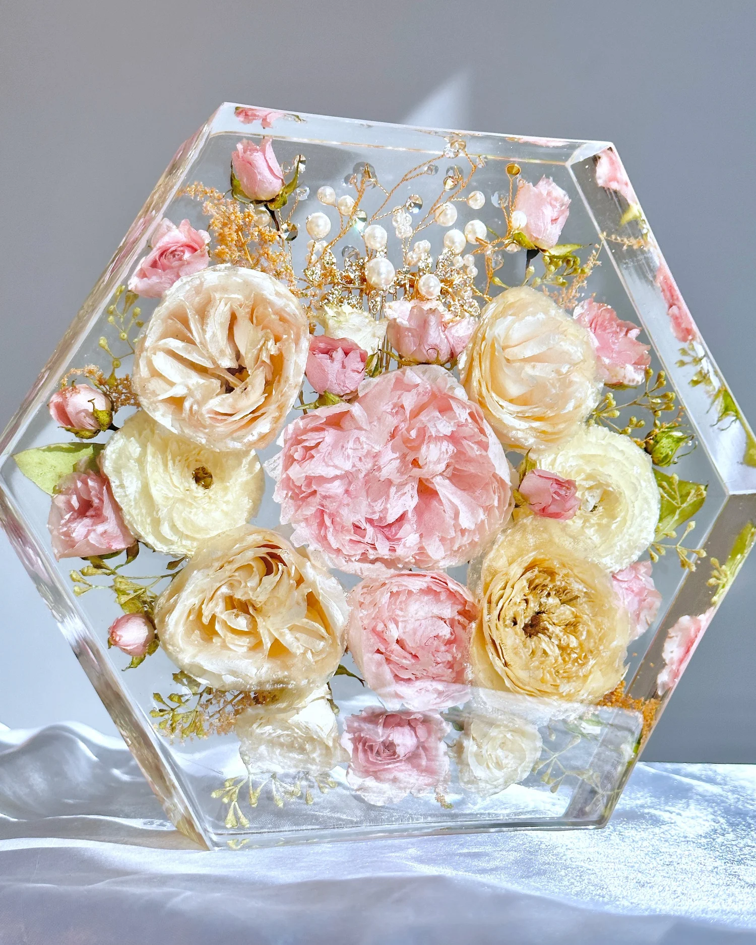 Custom Hexagon Preserved Bouquet — MarinaMakesArt - Modern Resin