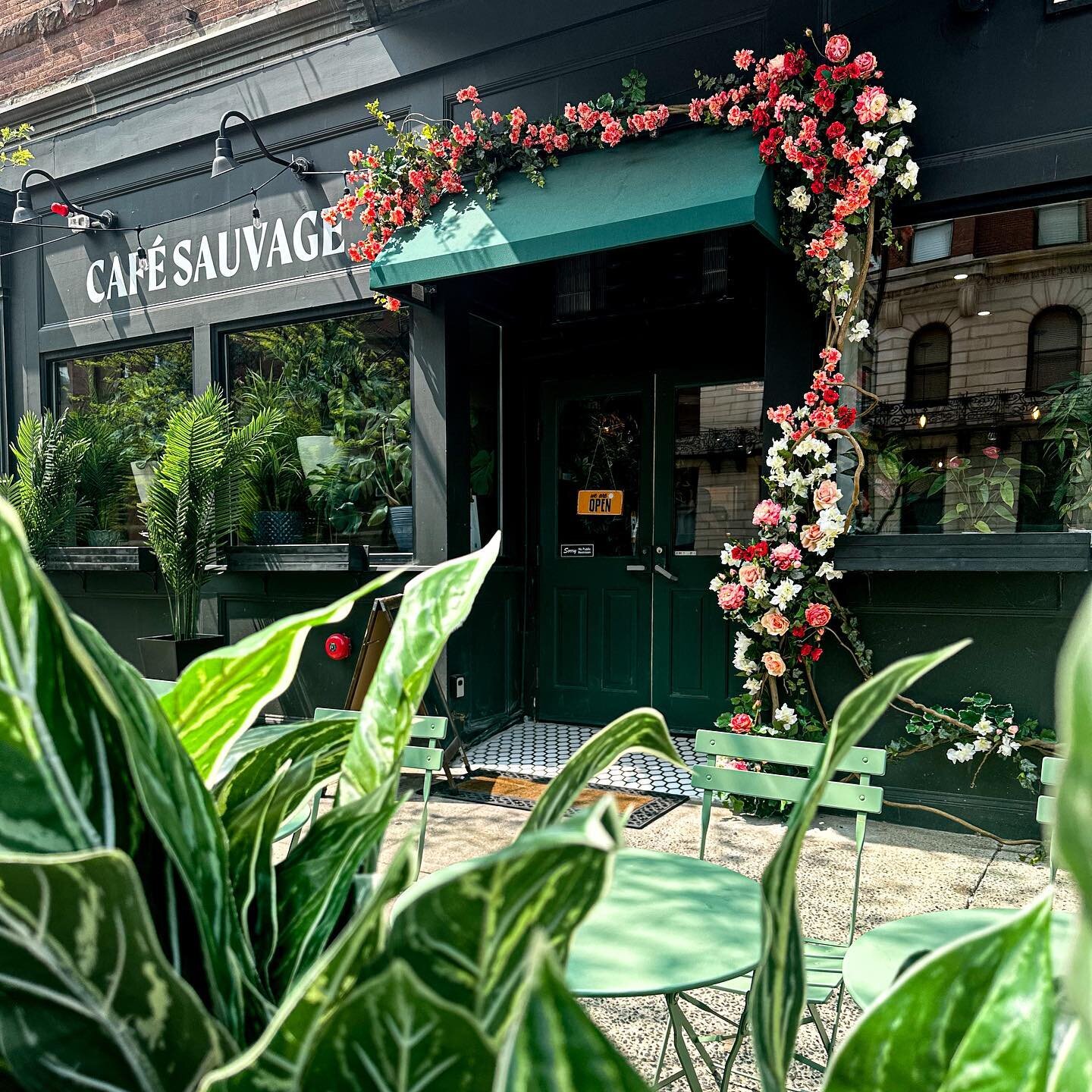 Welcome back #patioseason, we missed you &hearts;️💕
Thanks to @orlykhonfloral, our door is flawless 🌸
&mdash;
Mother&rsquo;s Day is coming, our Sauvage brunch will be served this Sunday with extraaaa specials 🌵from 9 am - 3pm, Walk-ins only + wait