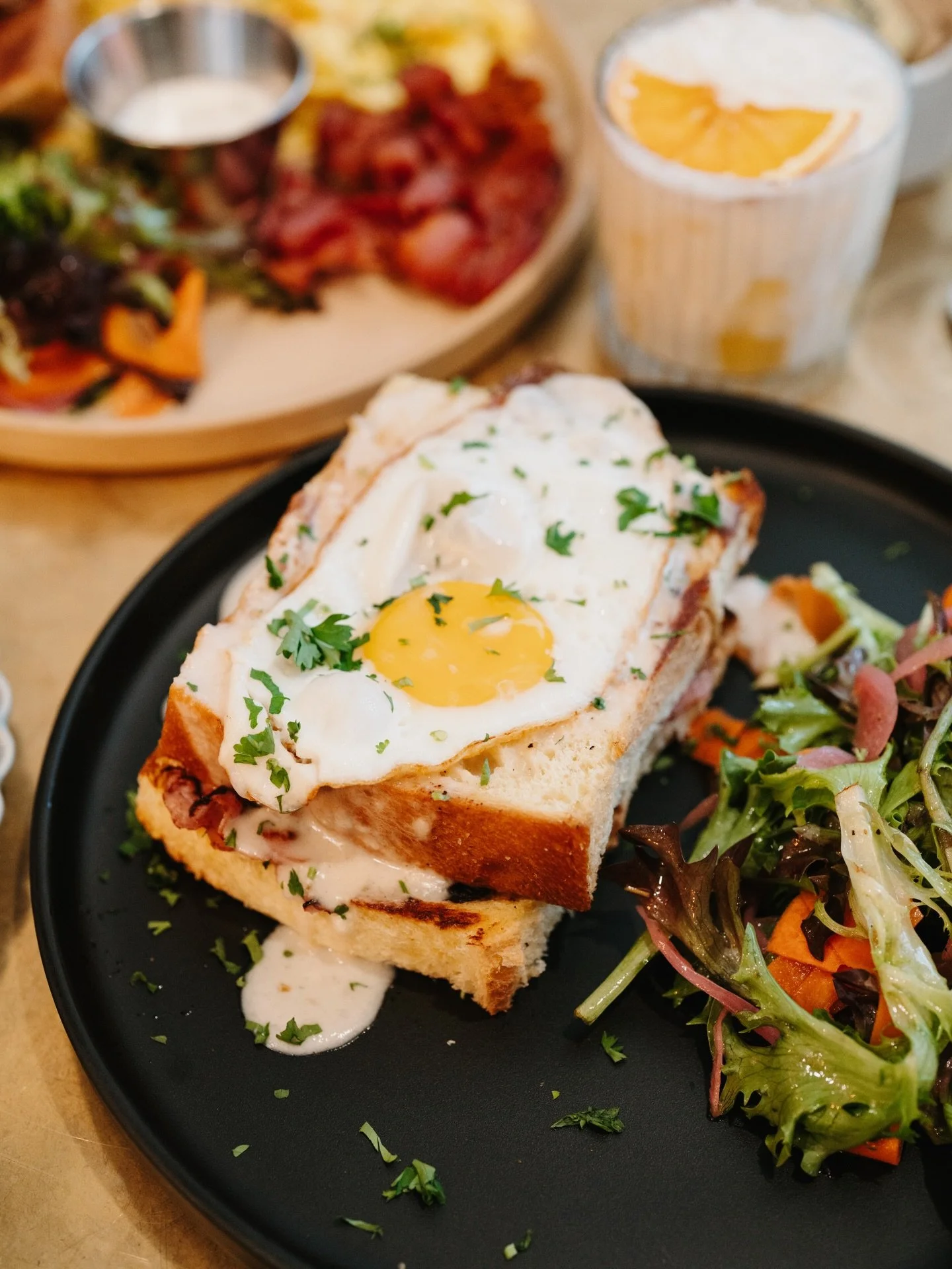 Happy Friday, Boston! 💕
Warm up before the holiday rush with our best-seller Croque Madame 🤤
Brunch is better when it&rsquo;s Sauvage