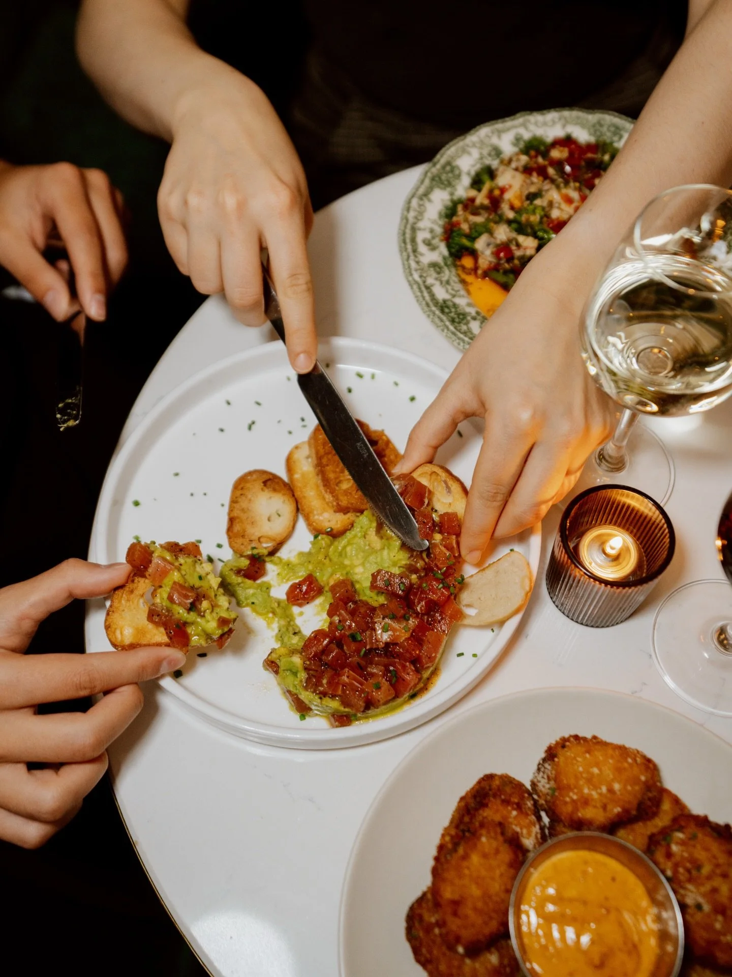 Sunny but still Boston-cold.
We&rsquo;ll keep the terrace for later&hellip;
For now: tuna tartare, crispy zucchini &amp; warm vibes inside ✨