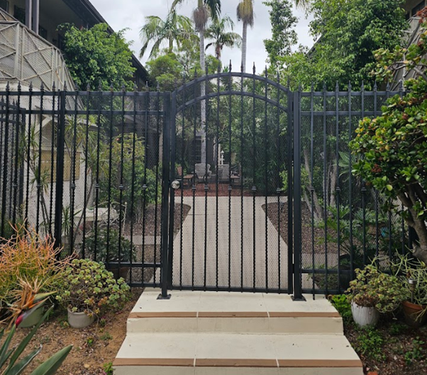 Integrating Gate with Fence