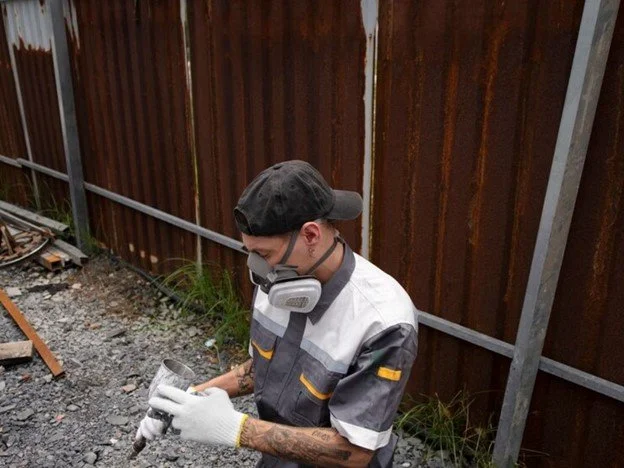 Professional fence installers