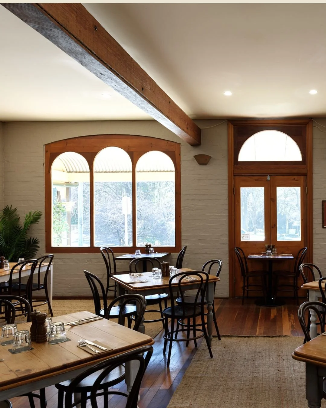 Ring out 2025 with us! Join us this New Year&rsquo;s Eve for dinner and we&rsquo;ll shout you a glass of bubbles!

#therockleypub #centralwestnsw #bathurstnsw #nye2025