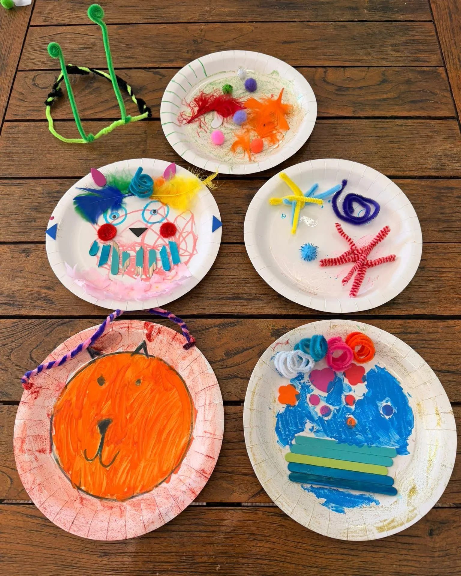 Big creativity from little hands. Look at these wonderful creations from our kid's FREE workshops. 

The kids are happily entertained while you sit back and enjoy a leisurely lunch. 

Available every Sunday during the school holidays from 12pm, book 