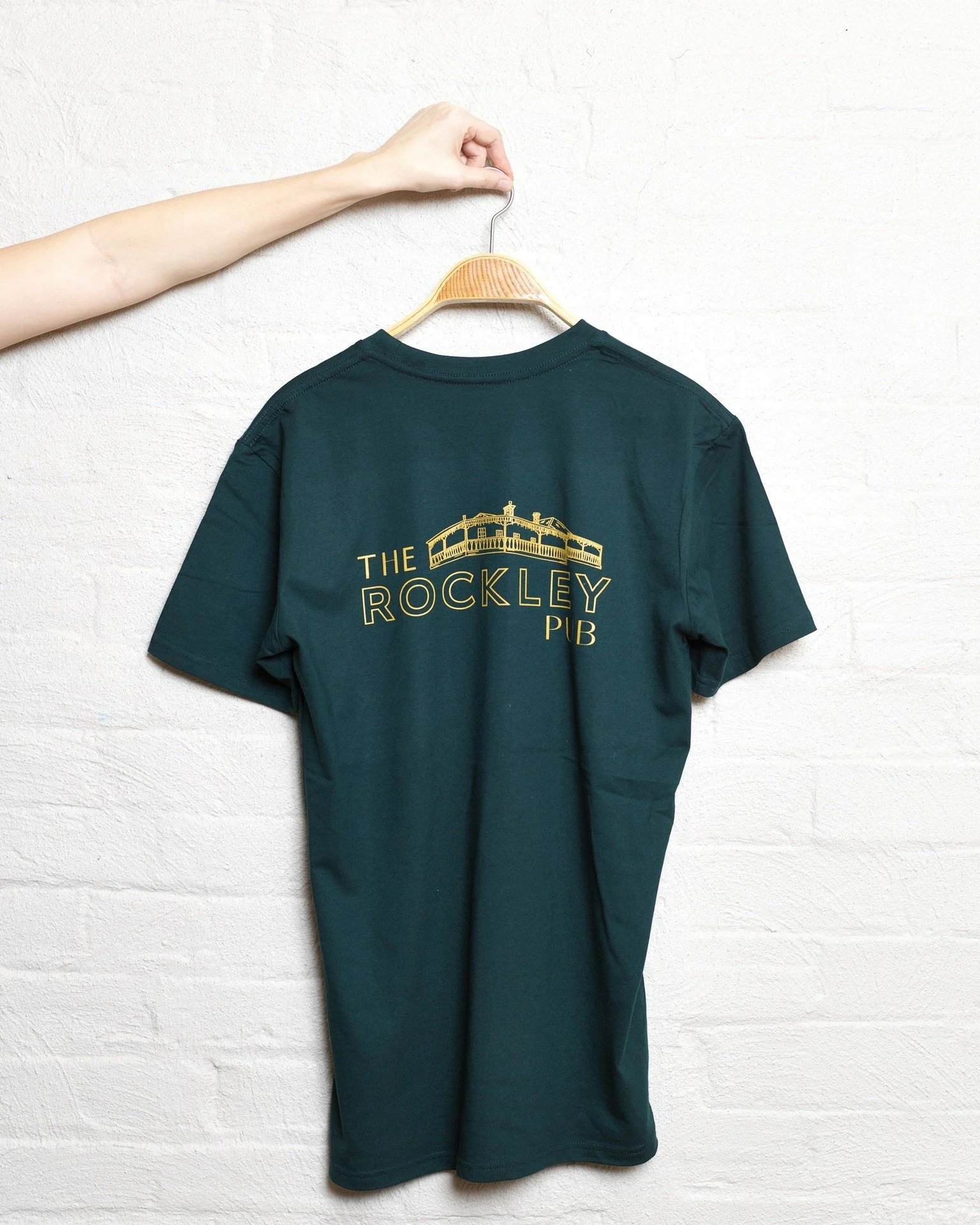@therockleypub merch, now in!

Tees, jumpers, caps &amp; stubby holders available for sale at the bar for anyone wanting to take a piece of Rockley home. 

#merch #therockleypub #bathurstnsw #centralwestnsw #bathurstpubs