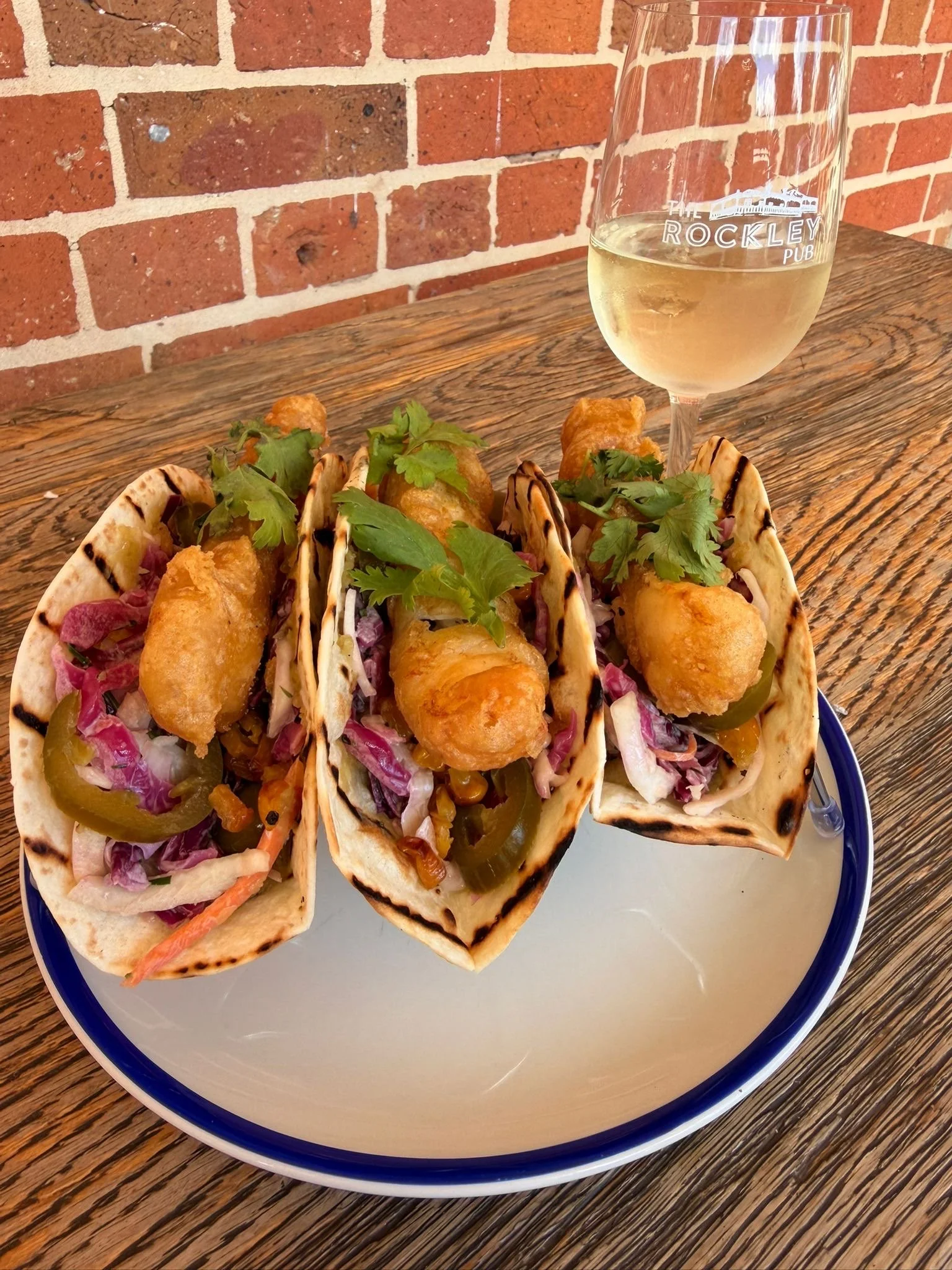 New to the menu and sure to please.

Our crispy fish taco with slaw, charred corn and jalape&ntilde;o salsa is here. Come down Wednesday - Sunday and give it a try!

#therockleypub #bathurstnsw #centralwestnsw #tacos #bathurstpubs #australianpubs