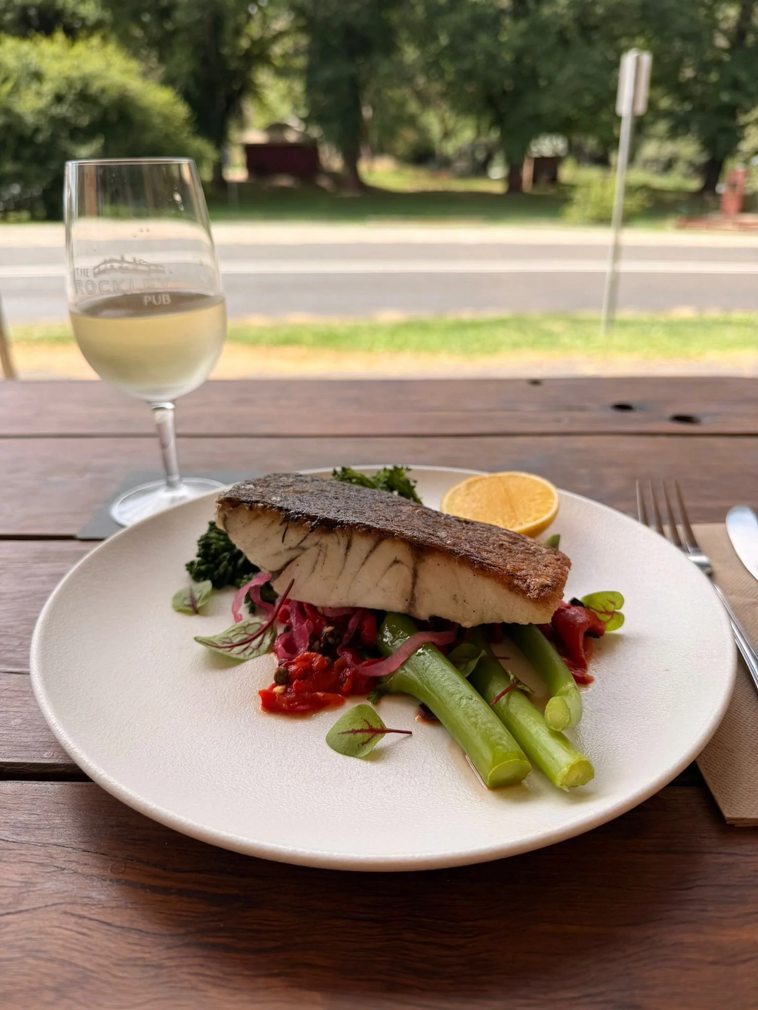 Another highlight from our new menu: pan-roasted barramundi, broccolini, roasted capsicum salsa. Fresh, vibrant and ready for your next visit.

#therockleypub #bathurstnsw #centralwestnsw #barramundi #newmenu